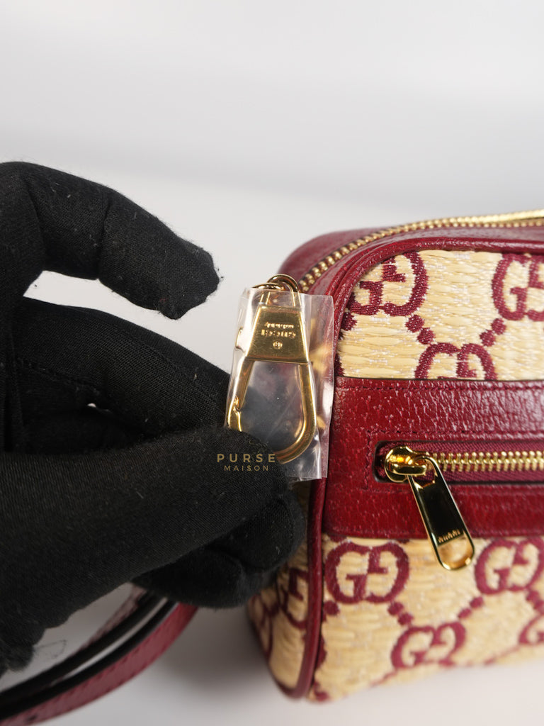 GG Supreme Crossbody Bag in Red GG Straw Effect | Purse Maison Luxury Bags Shop