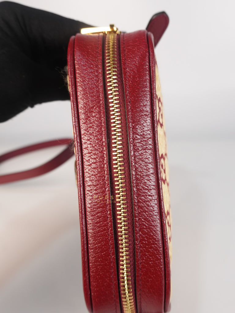 GG Supreme Crossbody Bag in Red GG Straw Effect | Purse Maison Luxury Bags Shop