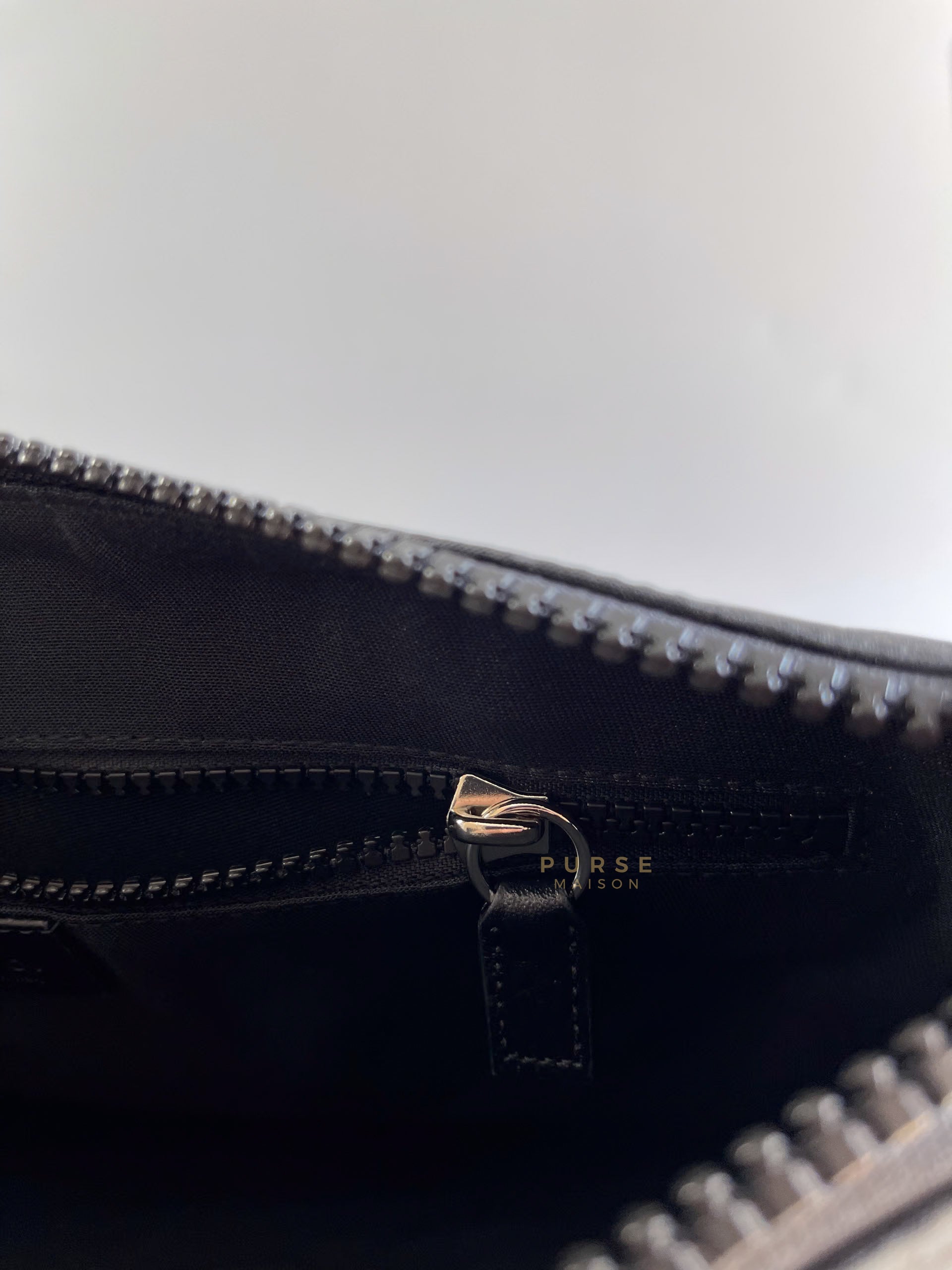 GG Supreme Medium Monogram Front Zip Messenger Bag | Purse Maison Luxury Bags Shop