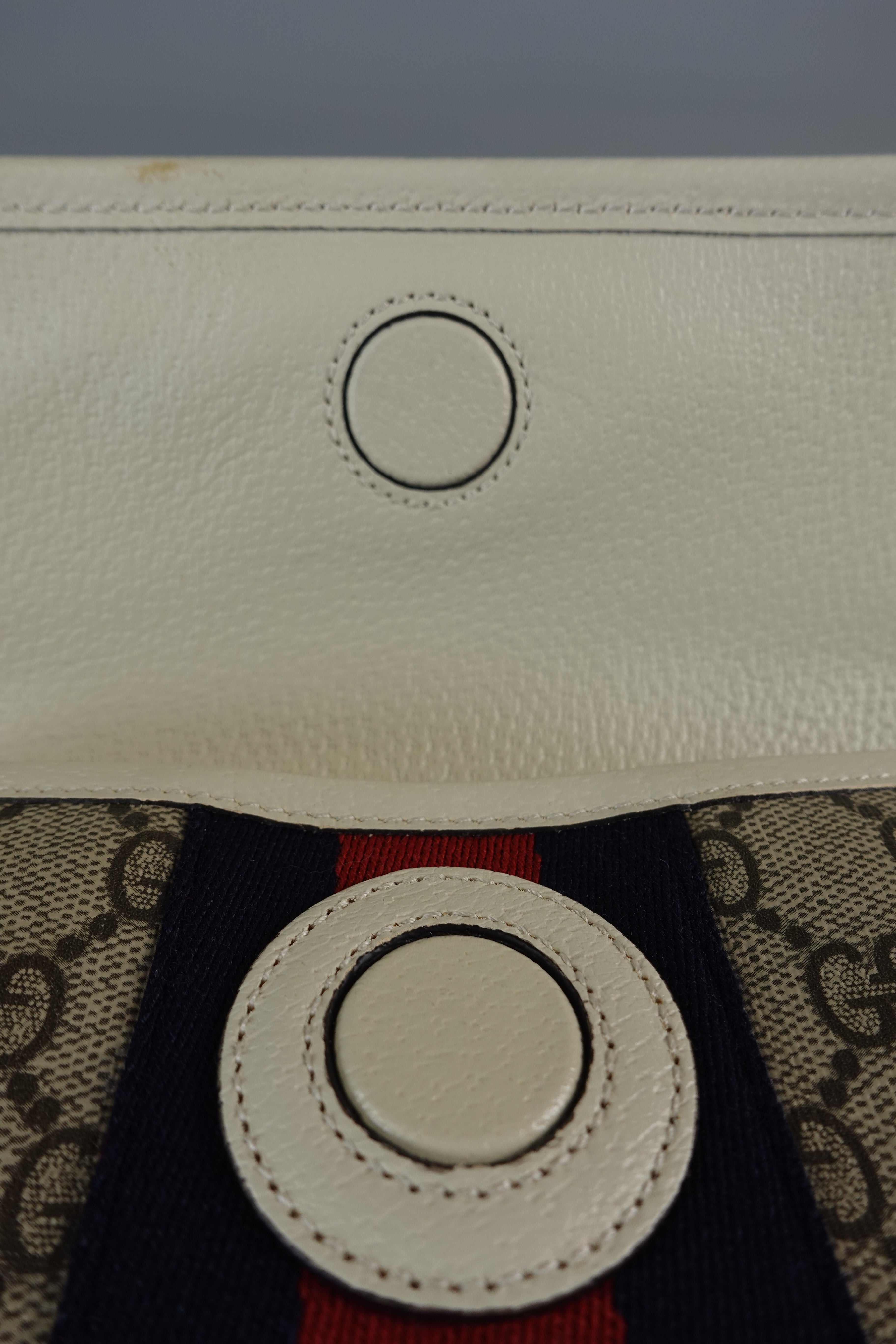 GG Supreme Web Canvas White Ophidia Belt Bag | Purse Maison Luxury Bags Shop