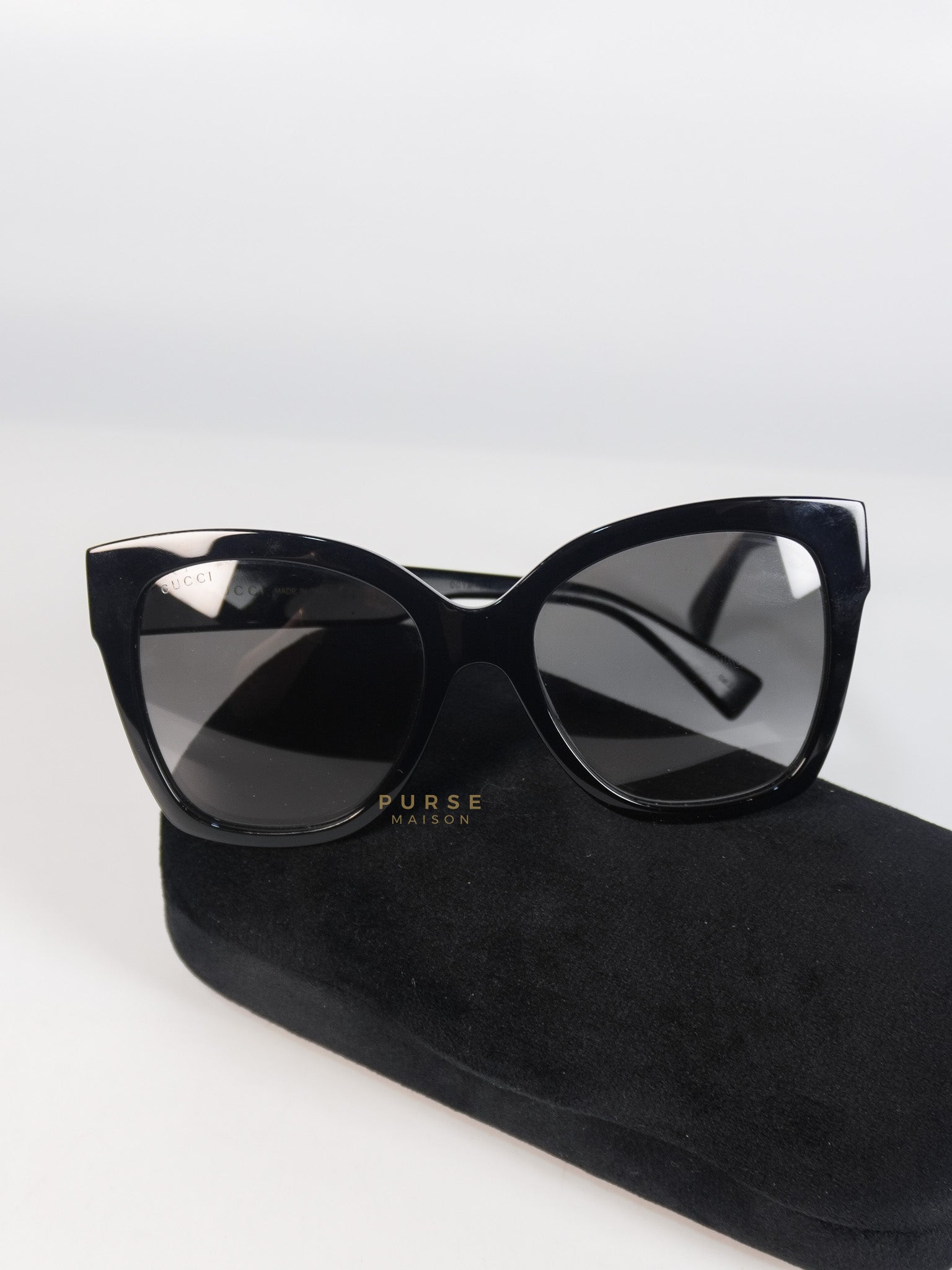 GG0459S Oversized Sunglasses in Black | Purse Maison Luxury Bags Shop