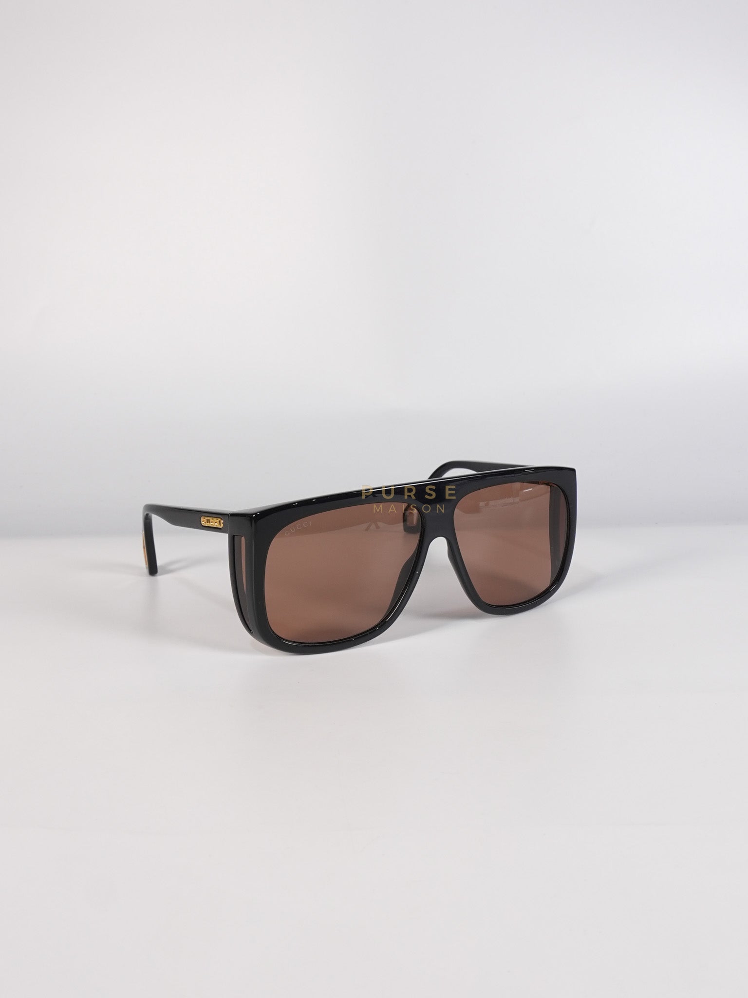 GG0467S Sunglasses in Black/Maroon | Purse Maison Luxury Bags Shop
