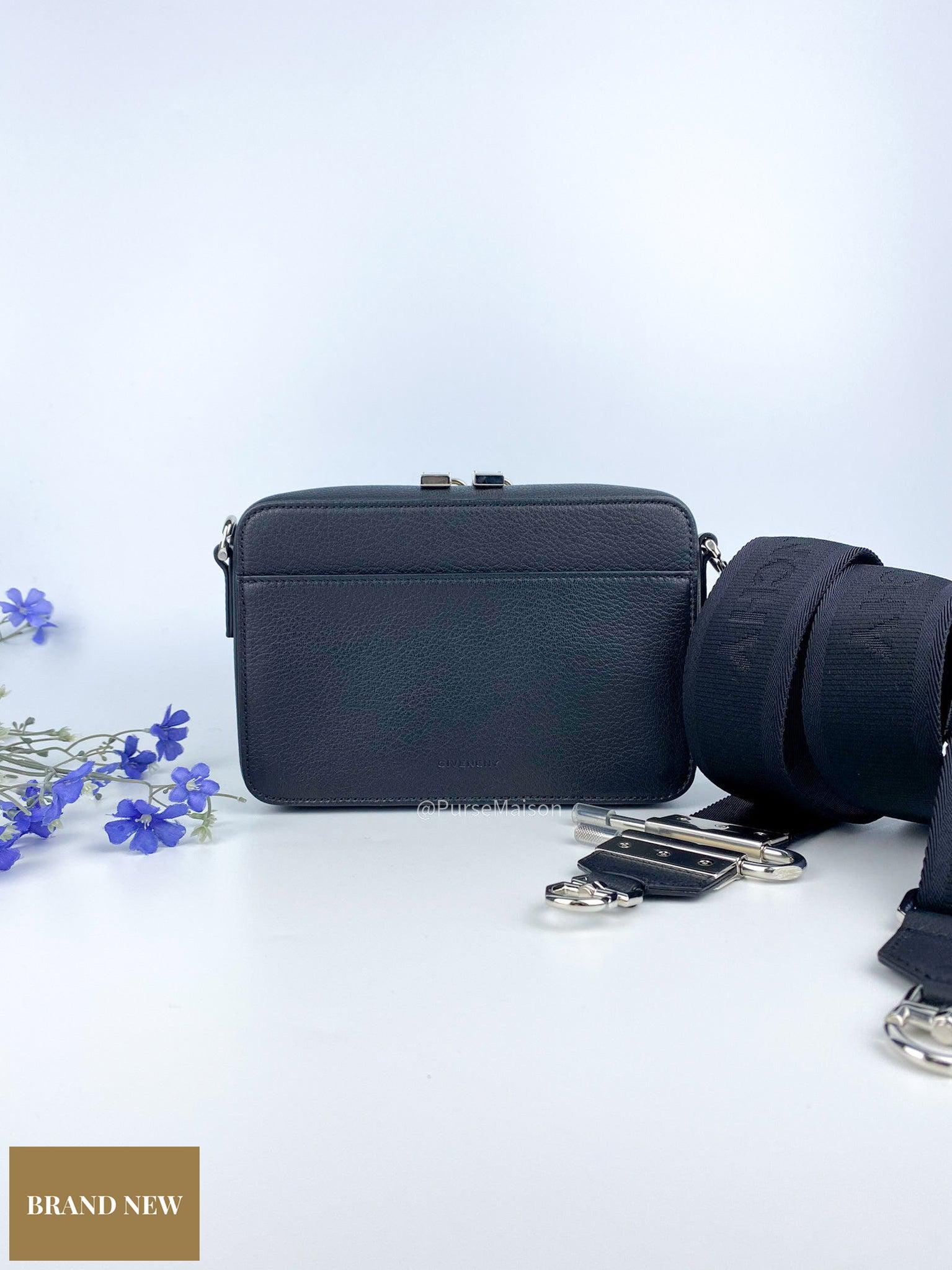 Givenchy Antigona U Camera bag Grained Leather for Men