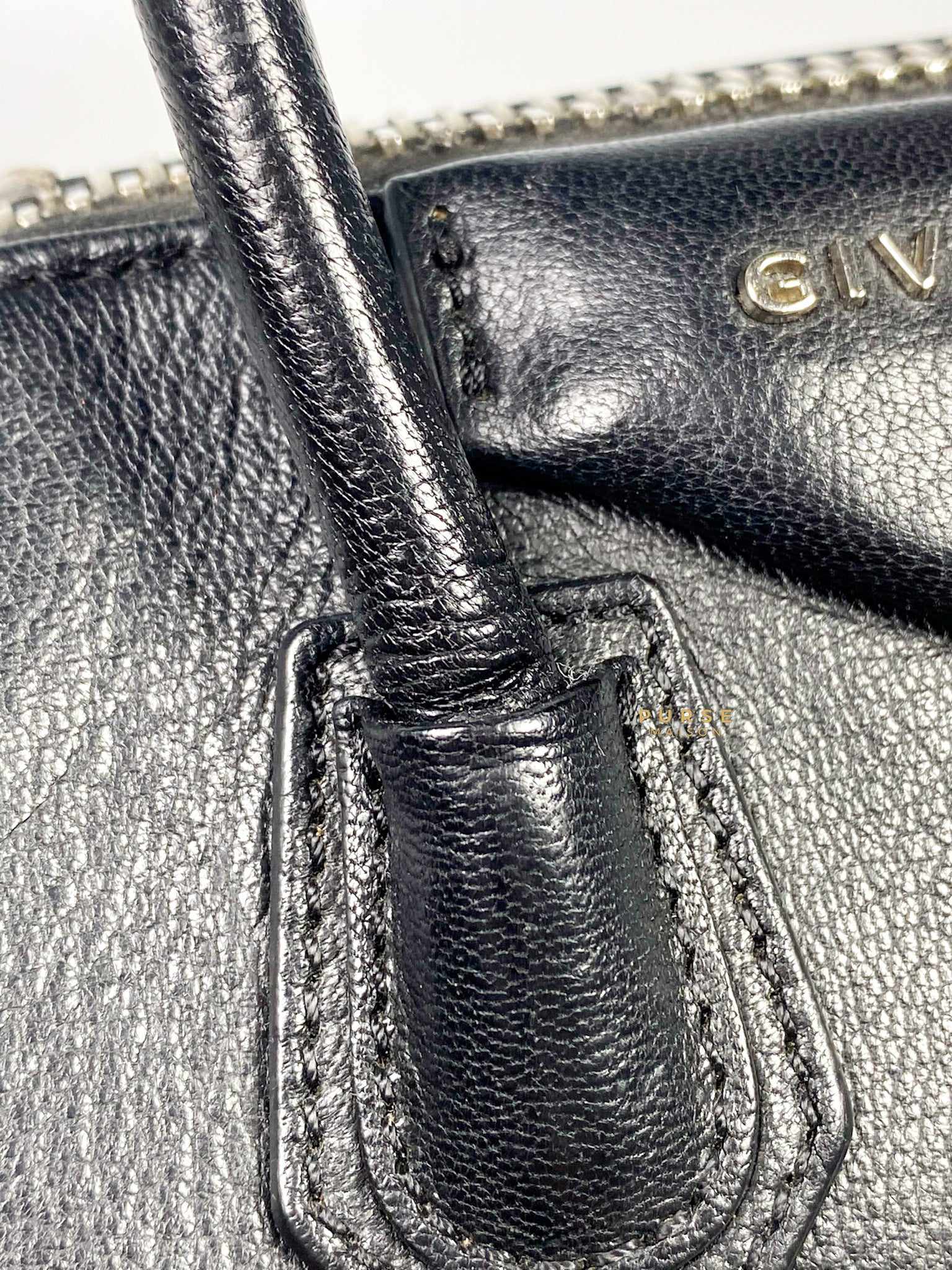 Givenchy black outlet mini antigona bag