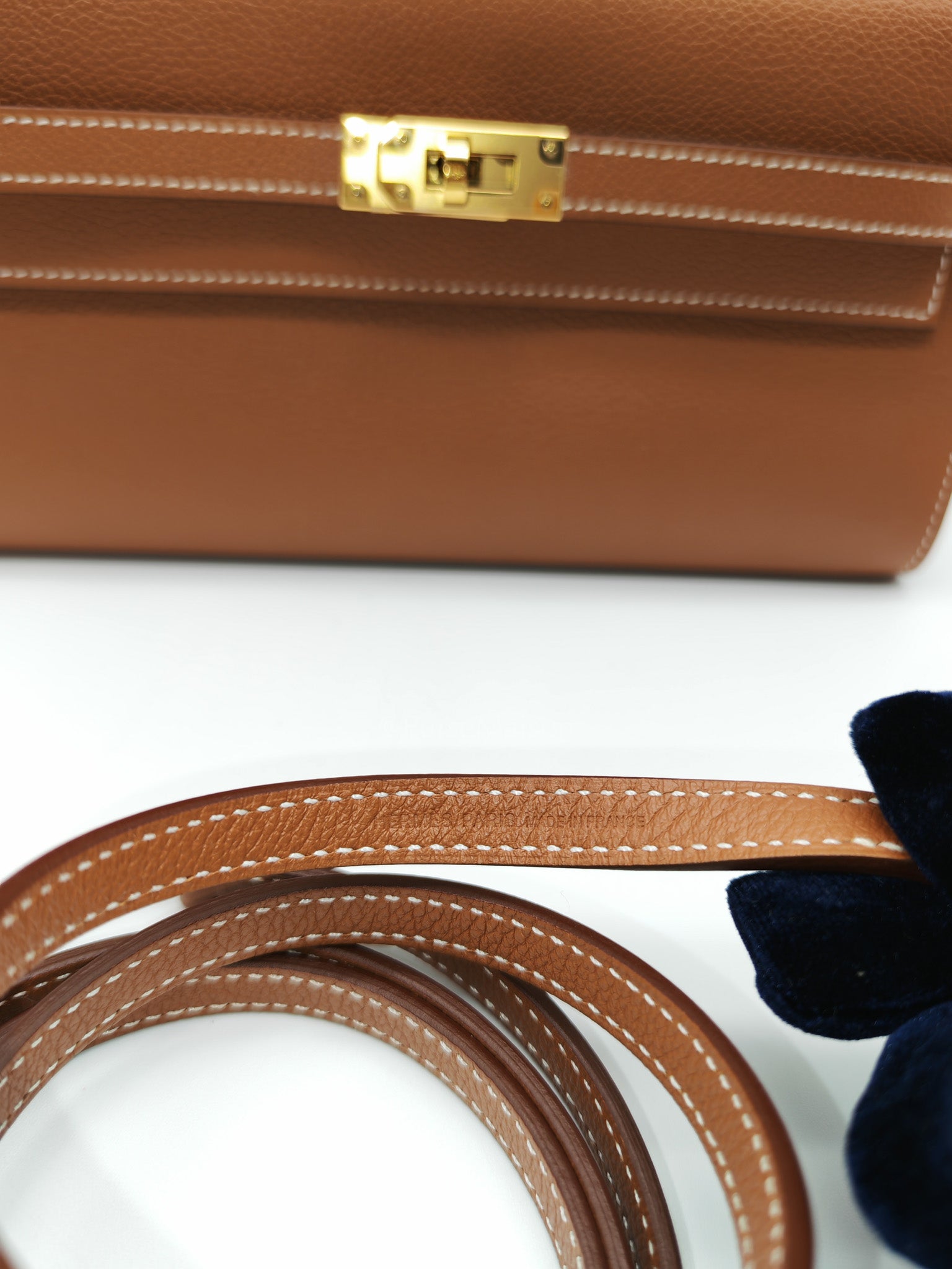 Kelly To Go Dual Strap in Gold Evercolor Leather & Gold Hardware Stamp B(2023)
