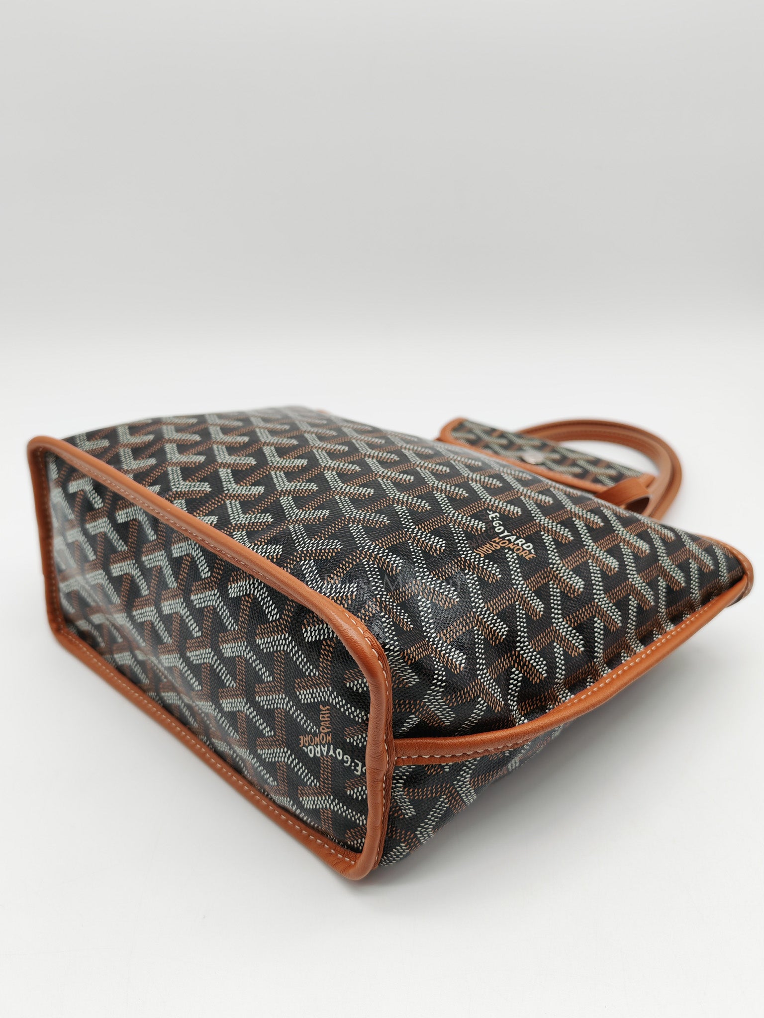 Goyard Mini Anjou in Tan Goyardine Canvas with Orange Heart Print and Croc Universel Clip Charm | Purse Maison Luxury Bags Shop