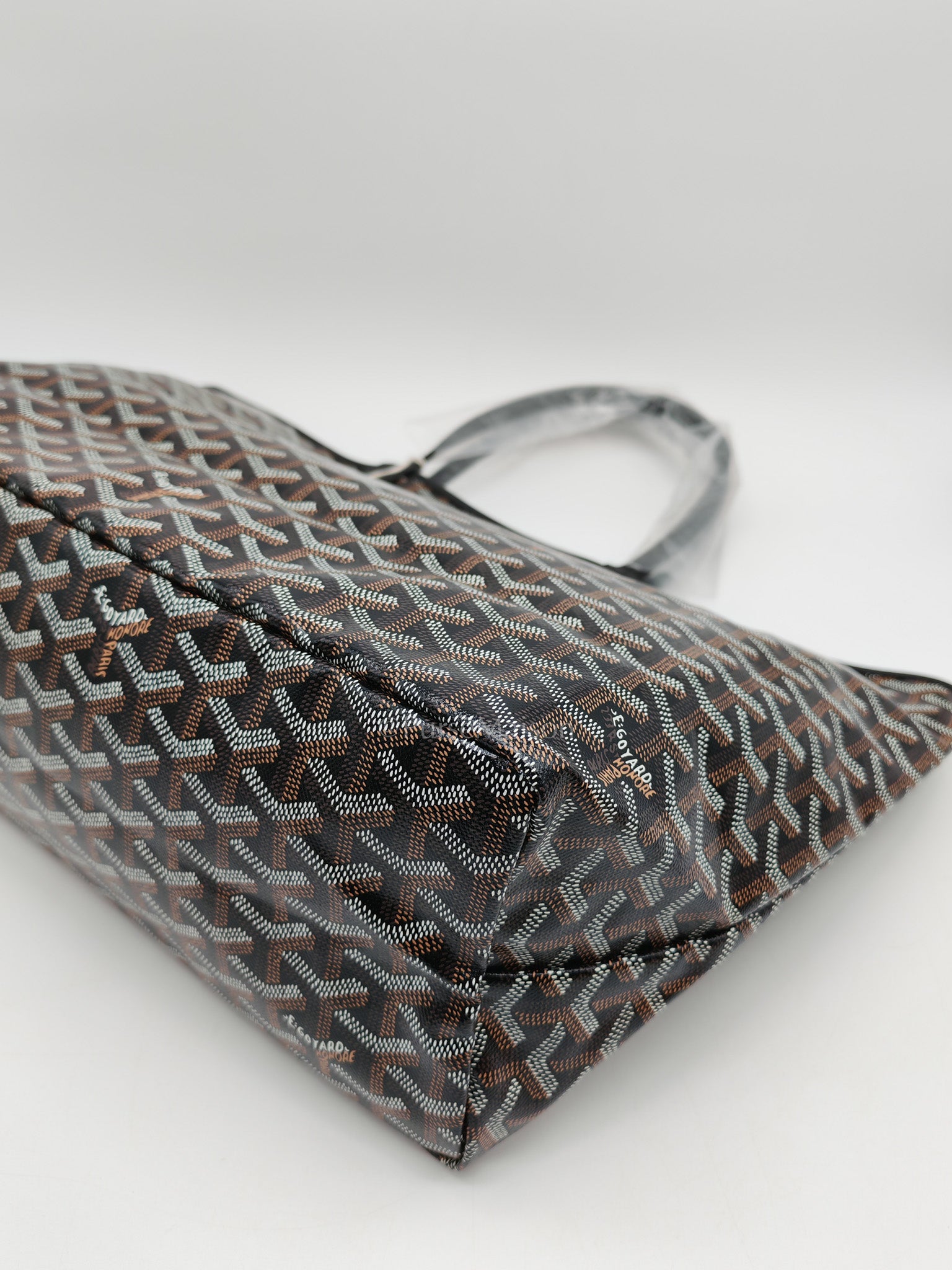 Goyard Saint Louis PM in Black Goyardine Canvas | Purse Maison Luxury Bags Shop