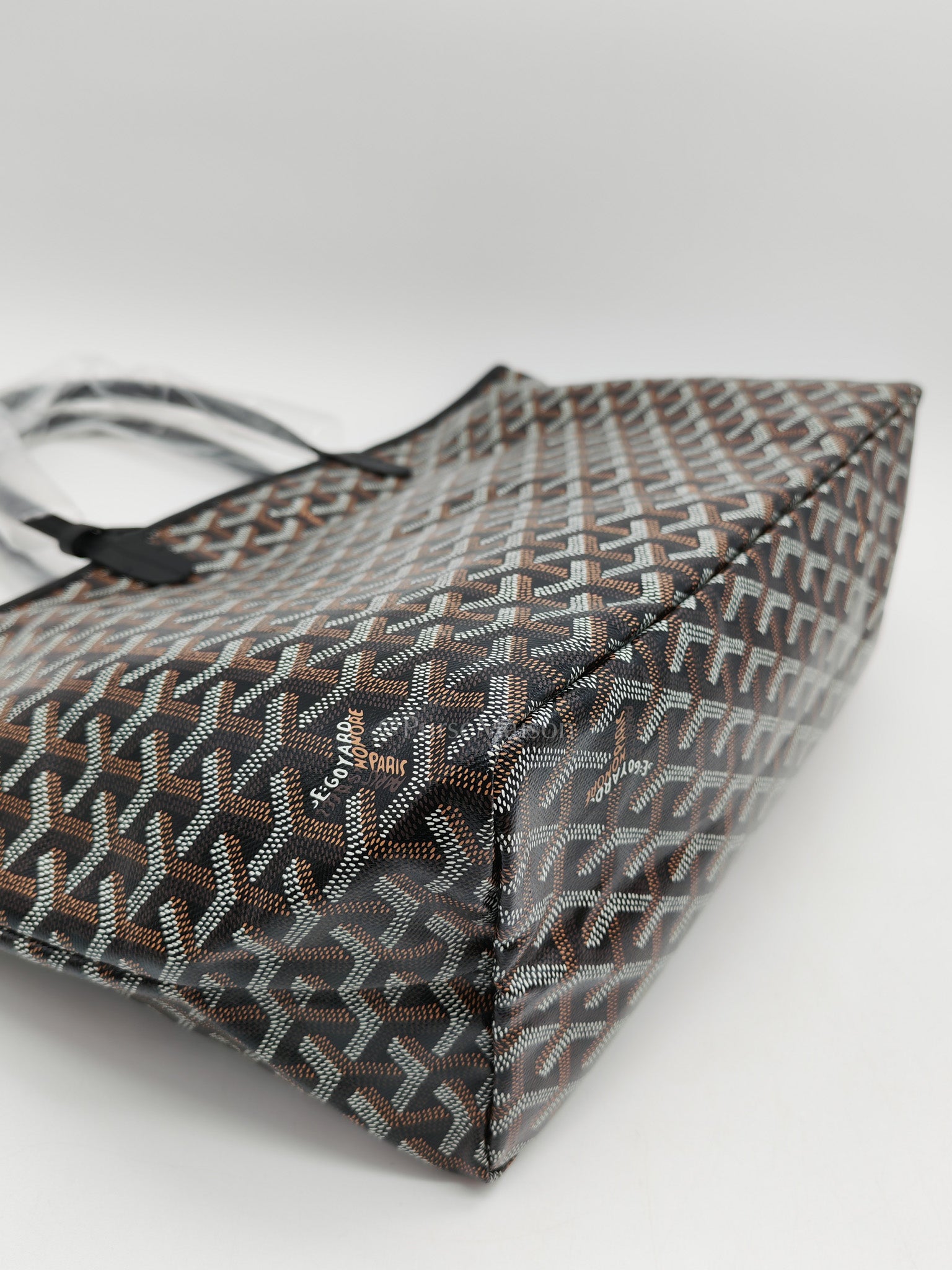 Goyard Saint Louis PM in Black Goyardine Canvas | Purse Maison Luxury Bags Shop