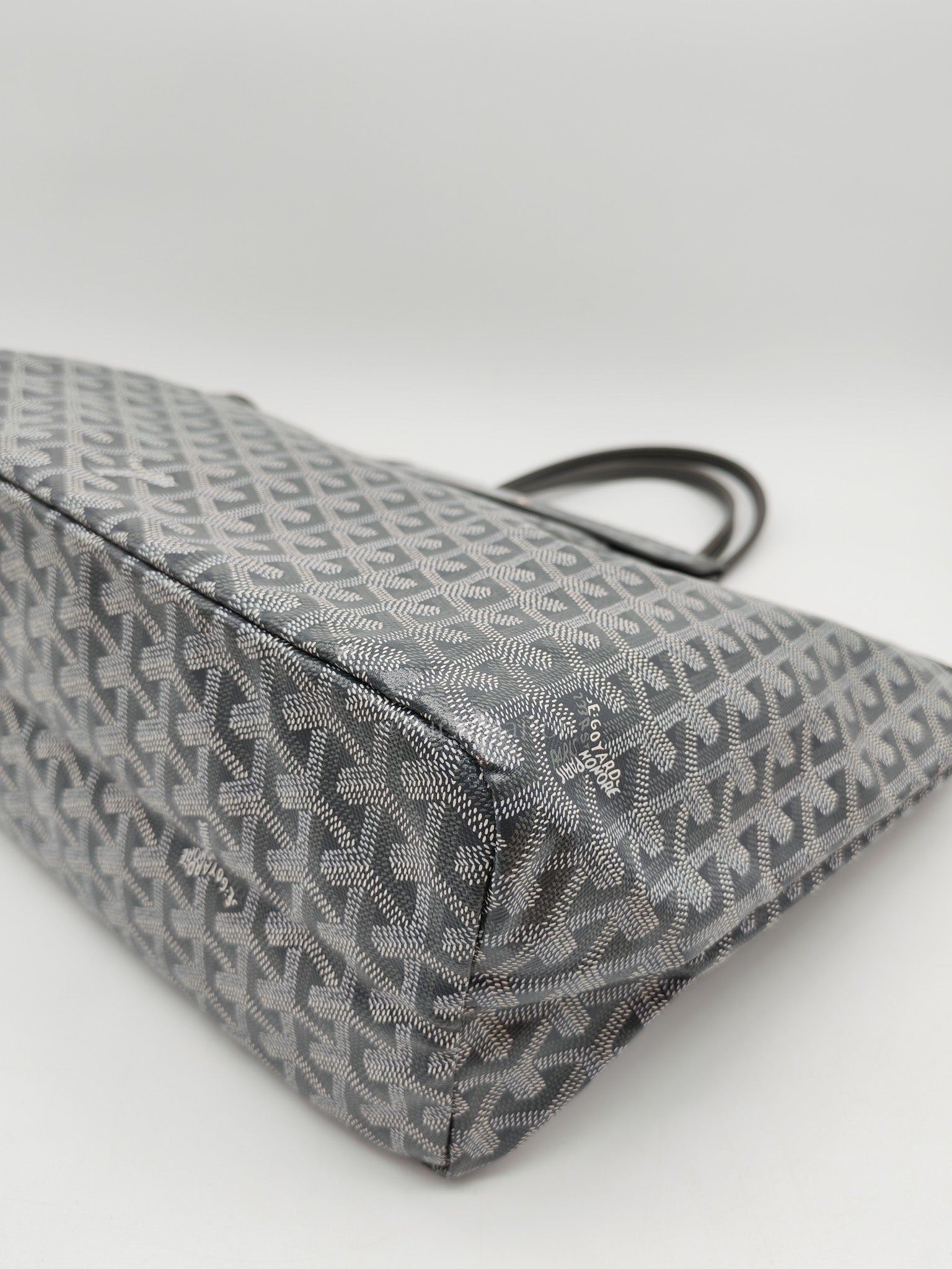 Goyard Saint Louis PM in Gray Goyardine Canvas | Purse Maison Luxury Bags Shop