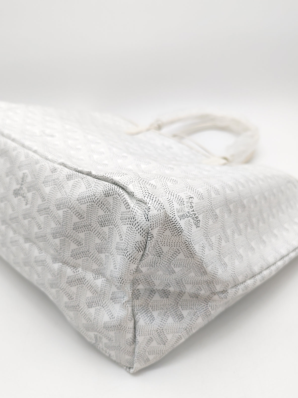 Goyard Saint Louis PM in White Goyardine Canvas with Croc Universal Clip Charm | Purse Maison Luxury Bags Shop