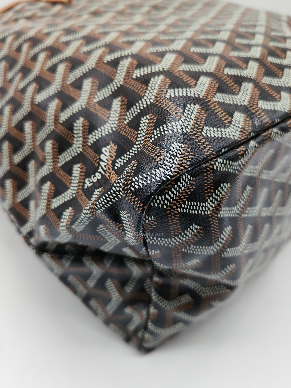 Goyard Saint Louis PM Tote Bag in Noir et Naturel/Tan Goyardine Canvas with Croc Universel Clip Charm | Purse Maison Luxury Bags Shop