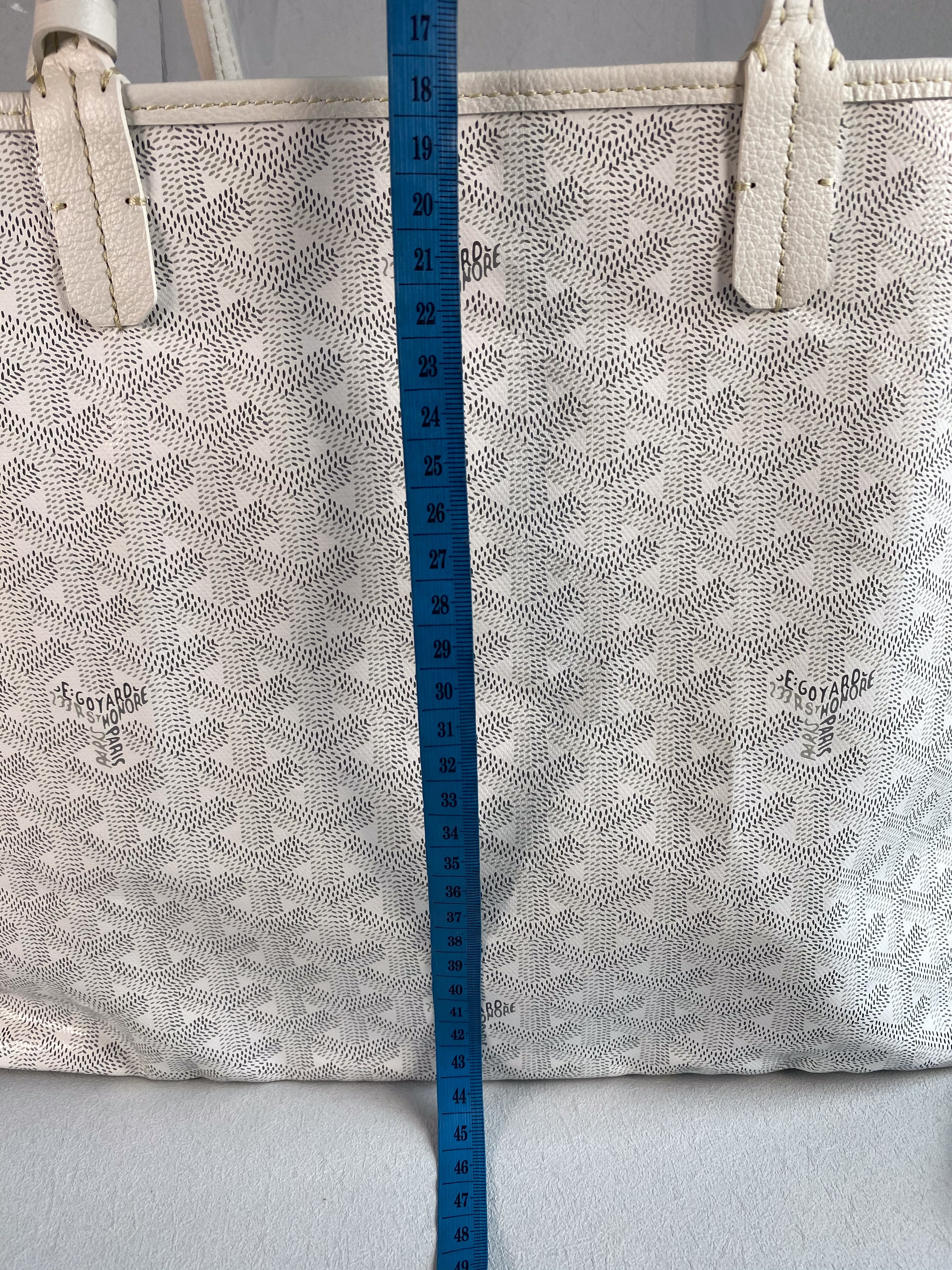 Luxe Maison - Brand new Goyard PM St Louis Tote Blanc  --------------‐------------------------------------ Located at 176 Orchard  Road, #01-43/44/45/46 The Centerpoint Singapore 238843 Open daily  11.30am-8:30pm 🇸🇬Listed pri