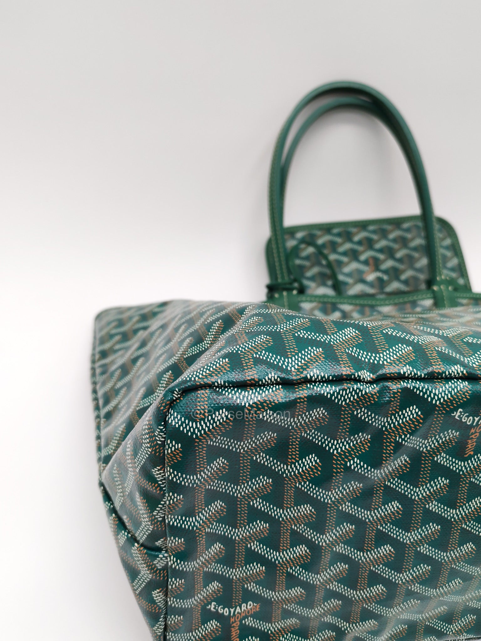 Goyard Saint Louis PM with Croc Universal Clip Charm in Green Goyardine Canvas | Purse Maison Luxury Bags Shop