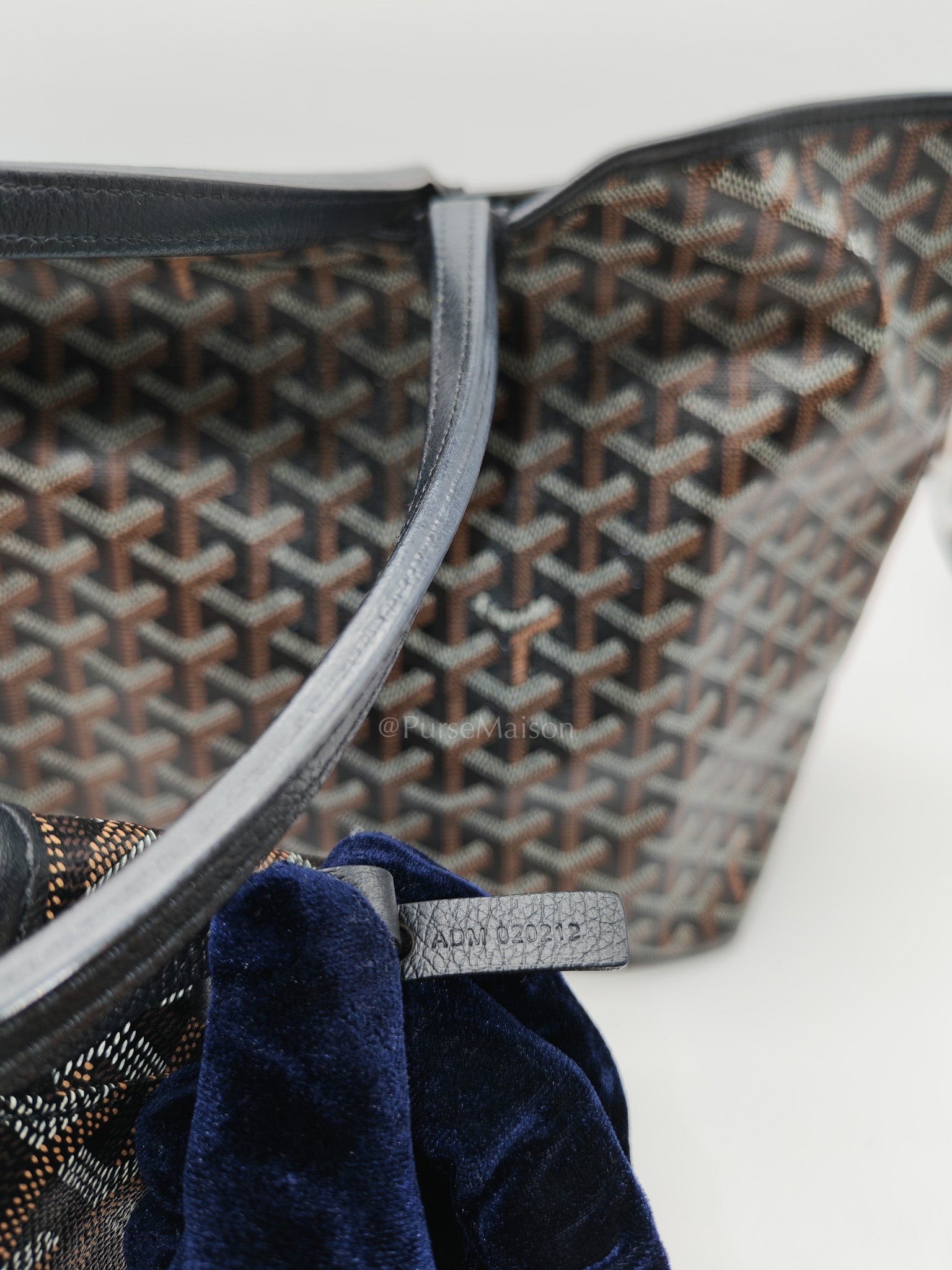 Saint Louis Tote Bag PM in Black Goyardine Canvas | Purse Maison Luxury Bags Shop