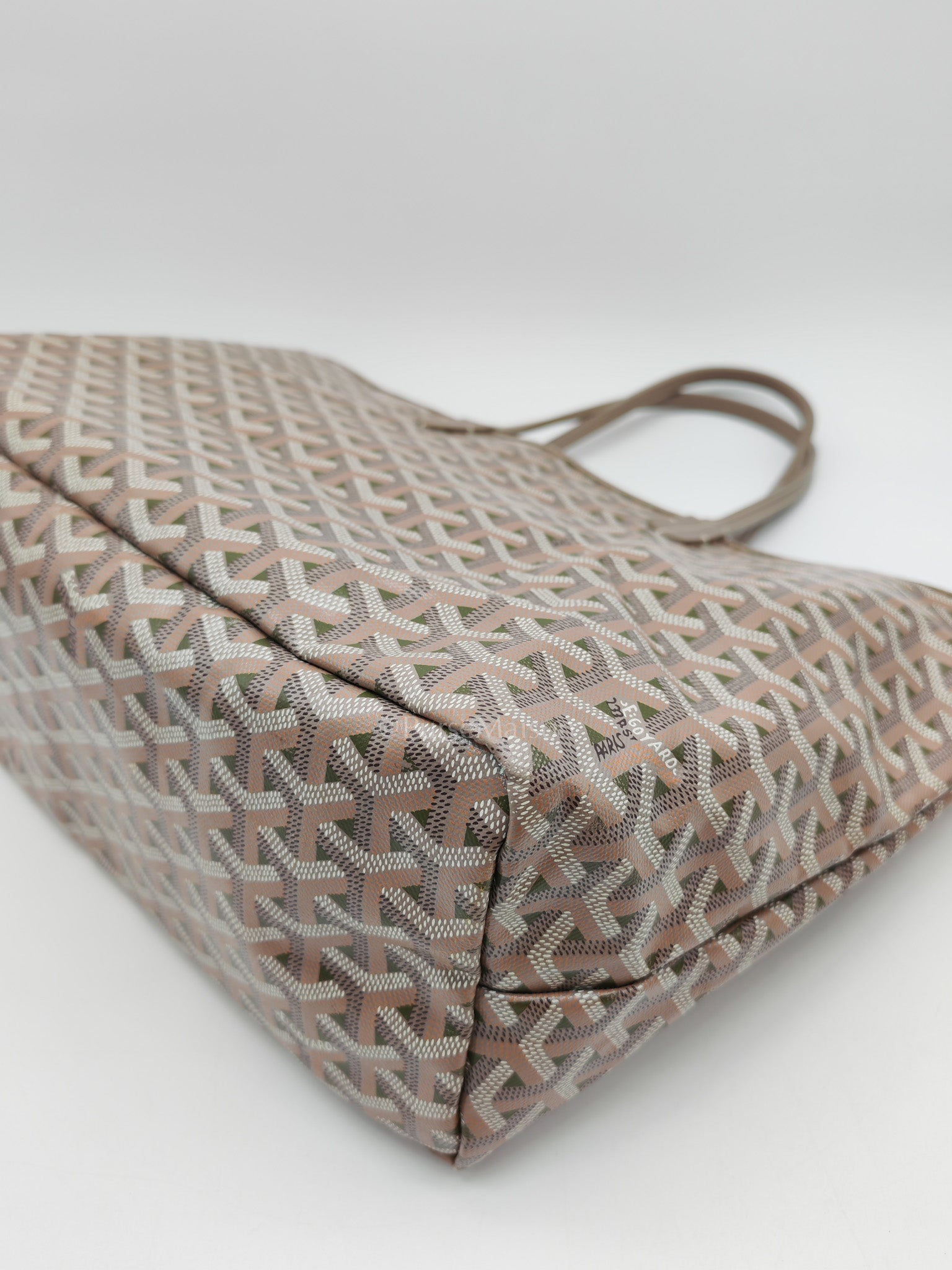 Goyard Saint Louis Tote Bag Pm in Claire-Voie Khaki Goyardine Canvas | Purse Maison Luxury Bags Shop