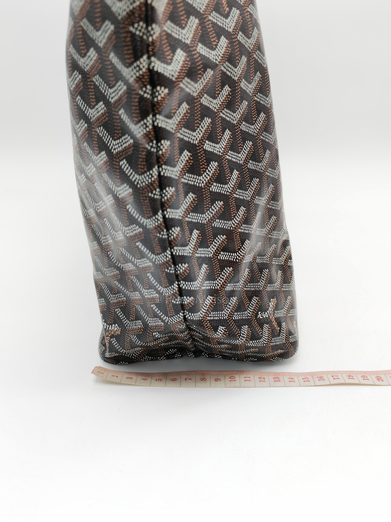 Goyard Saint Louis Tote Bag Pm in Tan Goyardine Canvas | Purse Maison Luxury Bags Shop