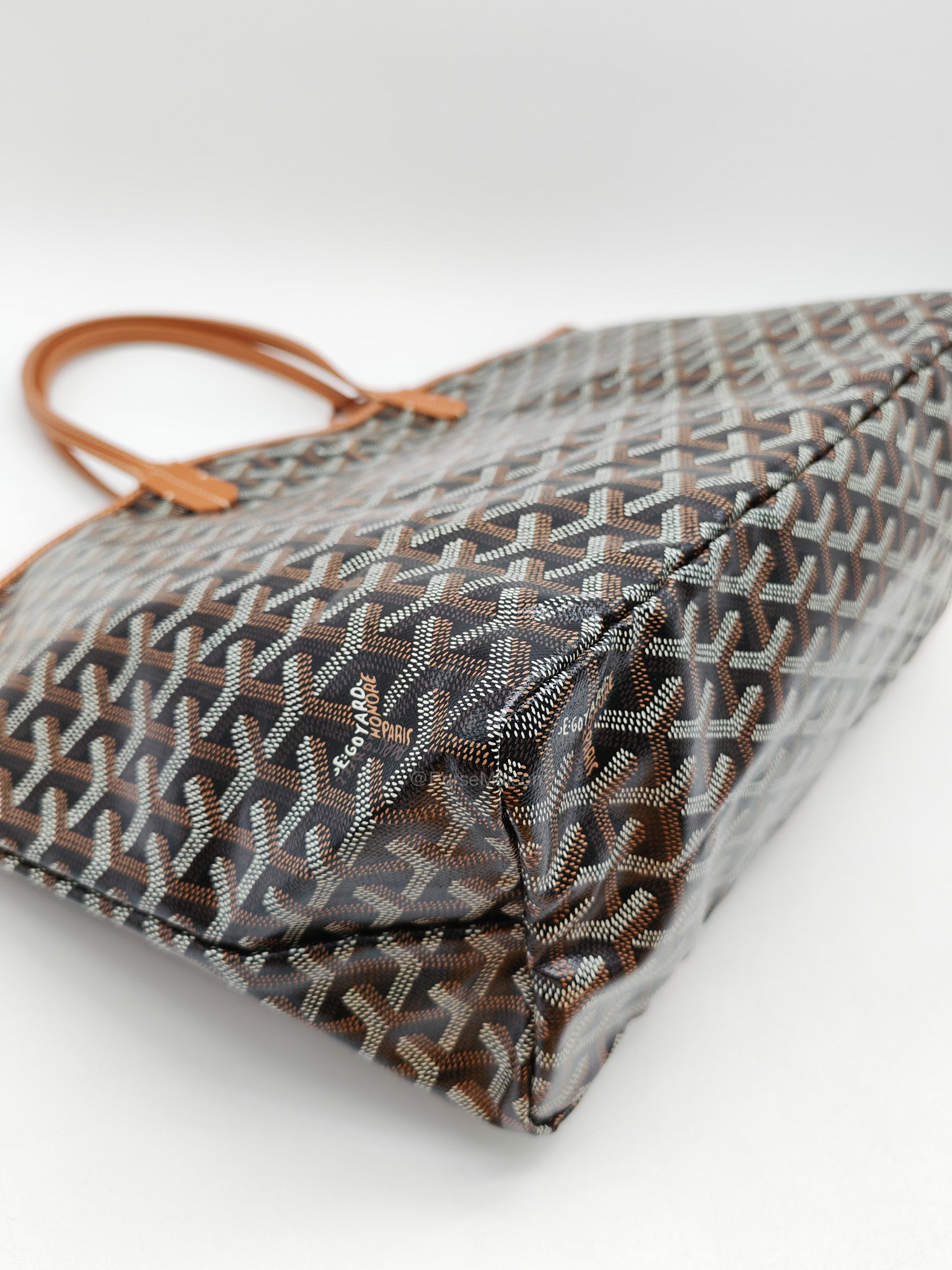 Goyard Saint Louis Tote Bag PM in Tan Goyardine Canvas with Croc Universal Clip Charm | Purse Maison Luxury Bags Shop