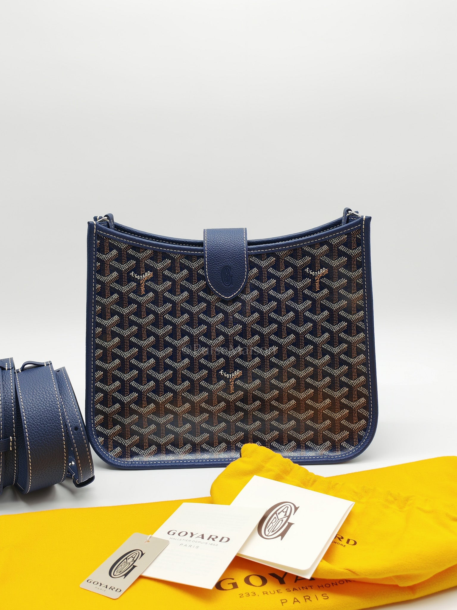 Sac Musette Crossbody Bag Pm in Navy Blue Goyardine Canvas