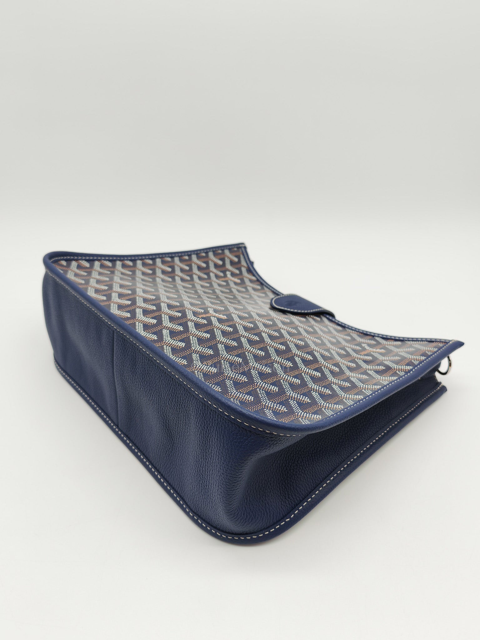 Sac Musette Crossbody Bag Pm in Navy Blue Goyardine Canvas