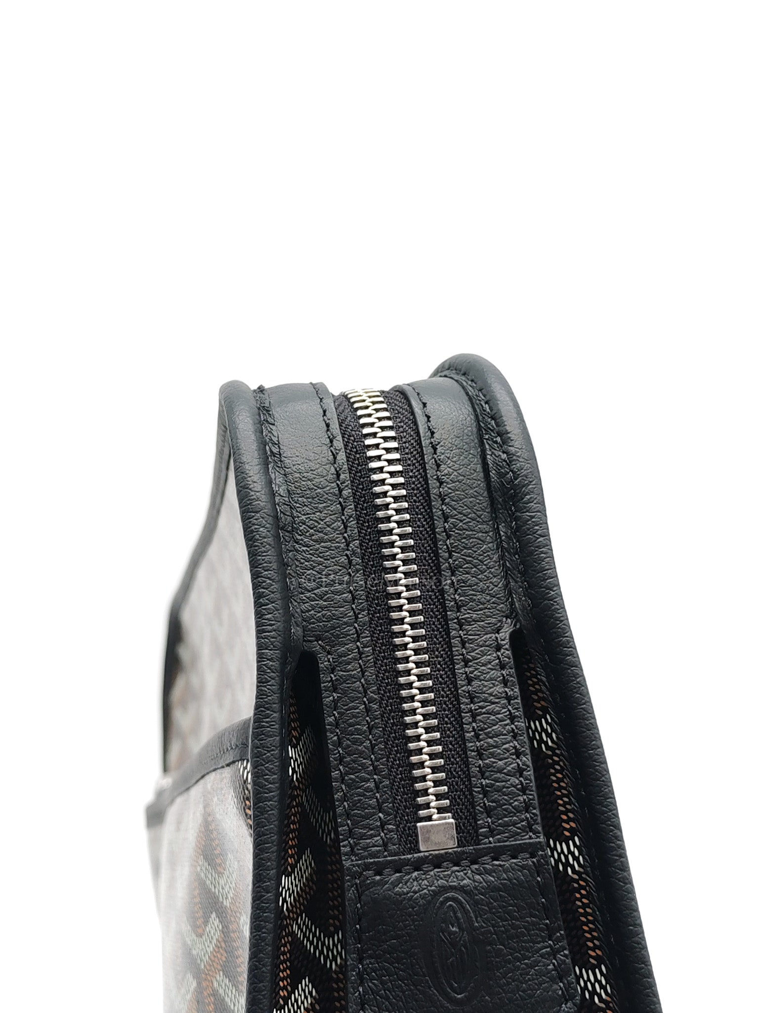 Jouvence Toiletry Pouch in Black Goyardine Canvas