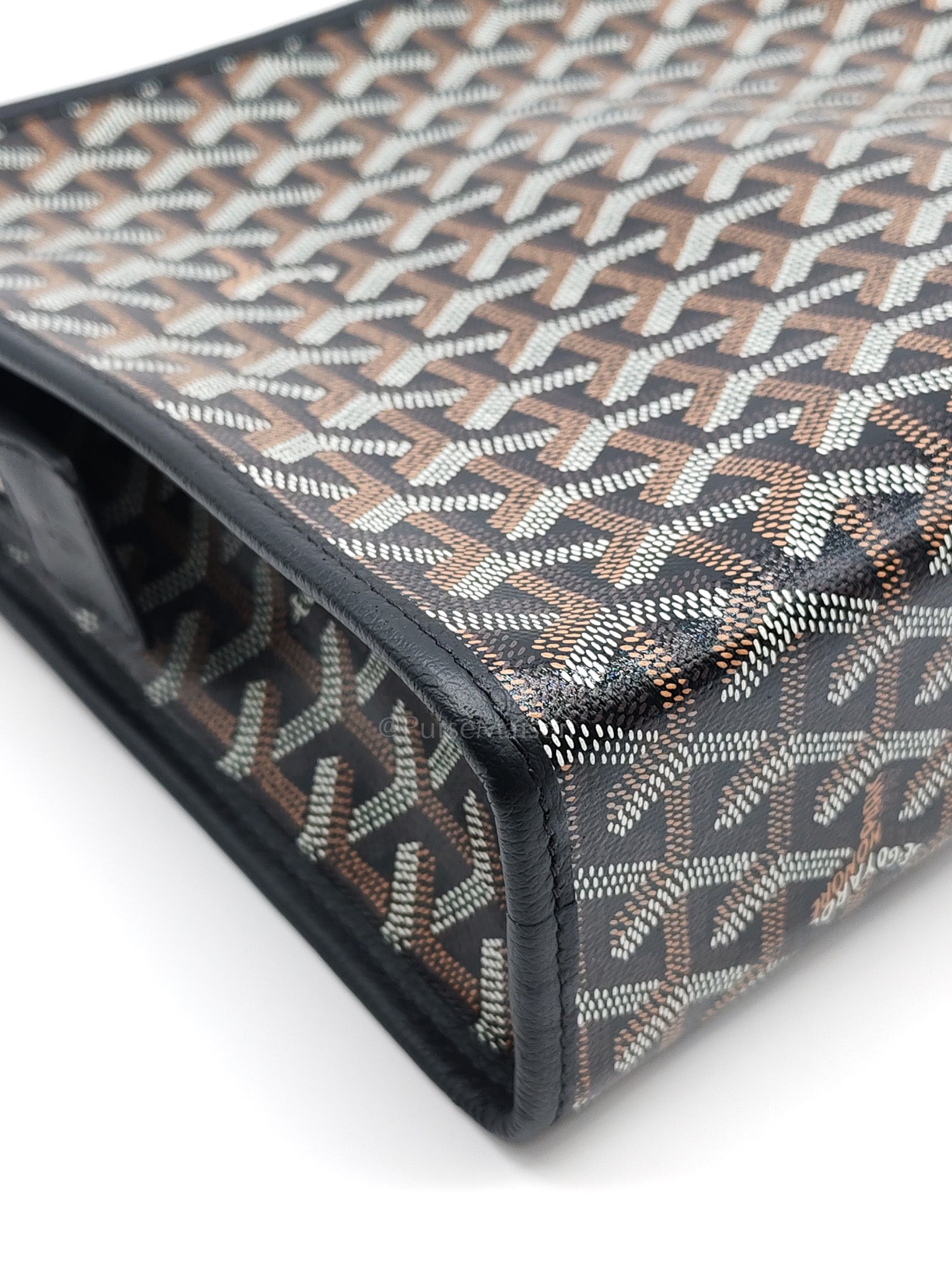 Jouvence Toiletry Pouch in Black Goyardine Canvas