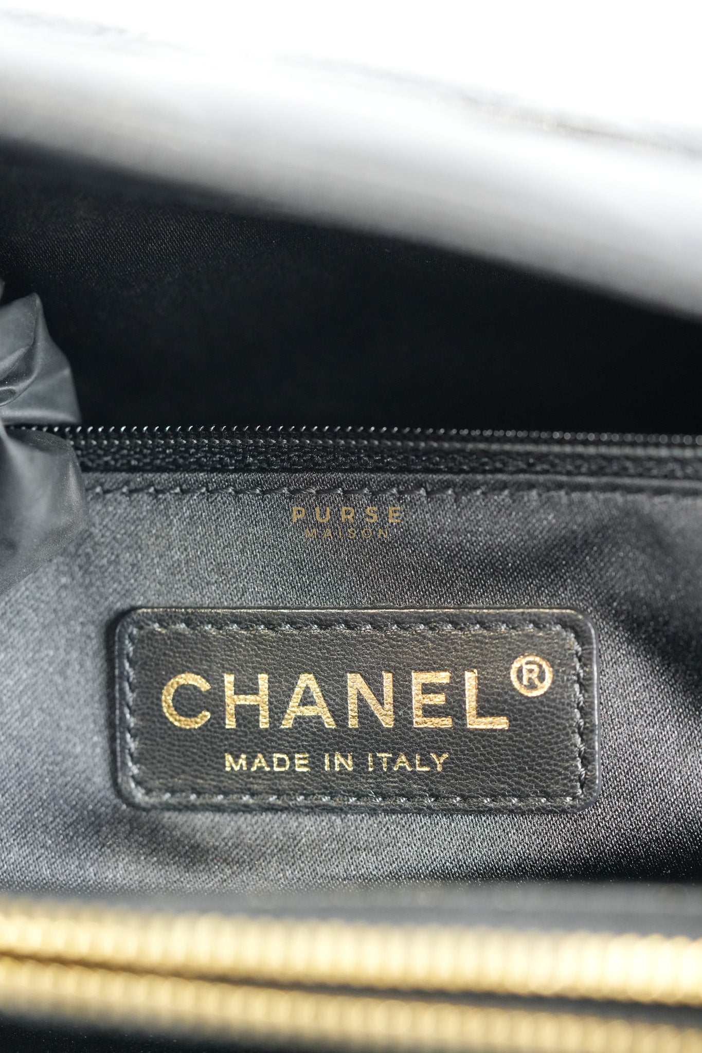 Grand Shopping Tote Bag (GST) in Black Caviar Leather & Gold Hardware Series 17 | Purse Maison Luxury Bags Shop