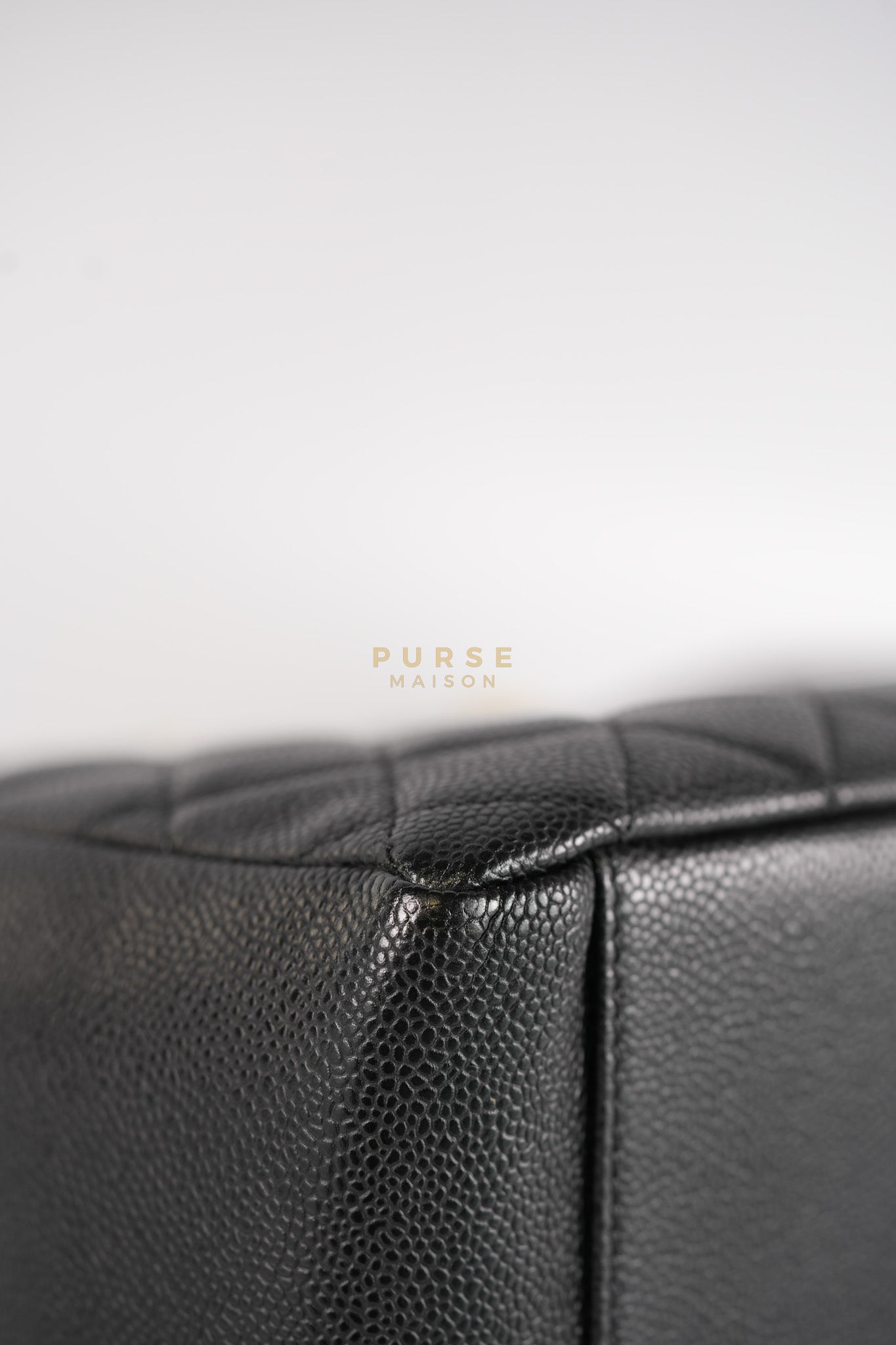 Grand Shopping Tote Bag (GST) in Black Caviar Leather & Gold Hardware Series 17 | Purse Maison Luxury Bags Shop