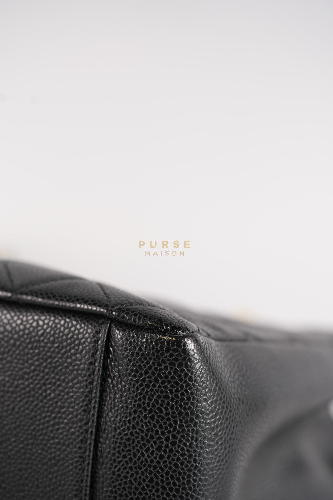 Grand Shopping Tote Bag (GST) in Black Caviar Leather & Gold Hardware Series 17 | Purse Maison Luxury Bags Shop