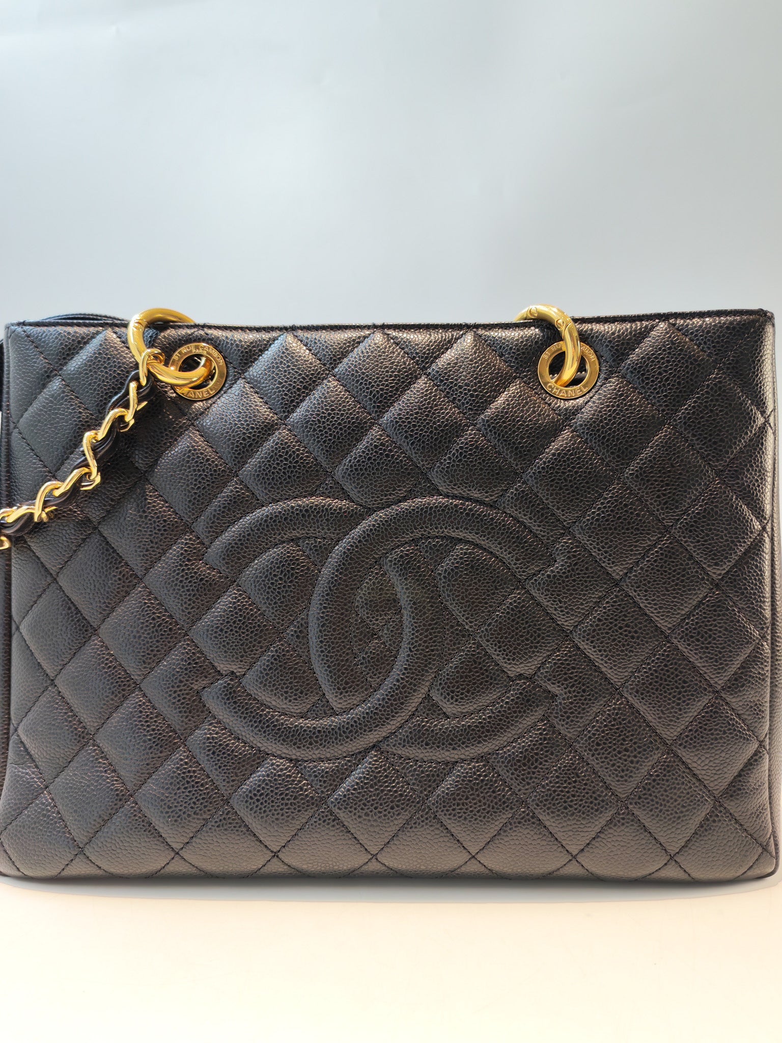Grand Shopping Tote (GST) in Black Caviar Leather and Gold Hardware Series 18/13 | Purse Maison Luxury Bags Shop