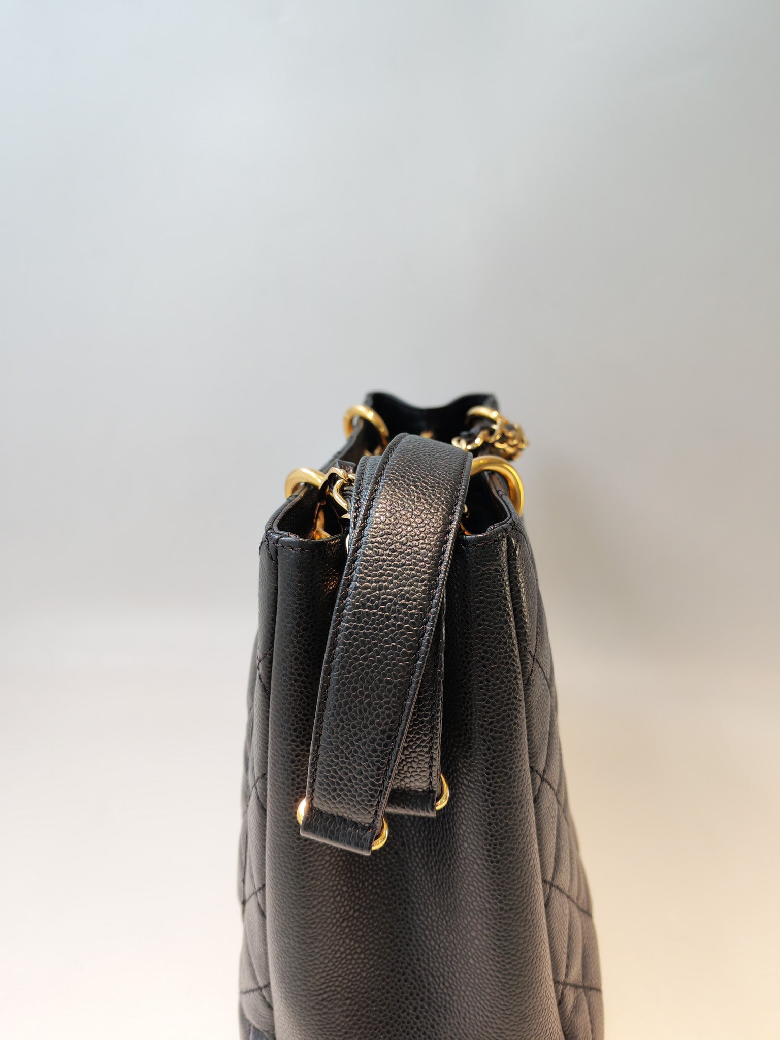 Grand Shopping Tote (GST) in Black Caviar Leather and Gold Hardware Series 18/13 | Purse Maison Luxury Bags Shop