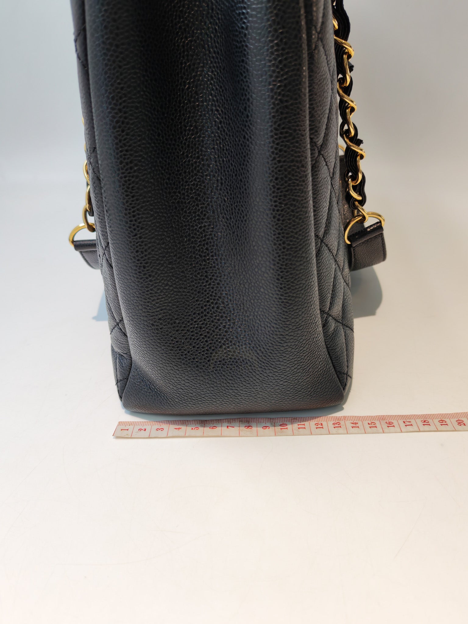 Grand Shopping Tote (GST) in Black Caviar Leather and Gold Hardware Series 18/13 | Purse Maison Luxury Bags Shop
