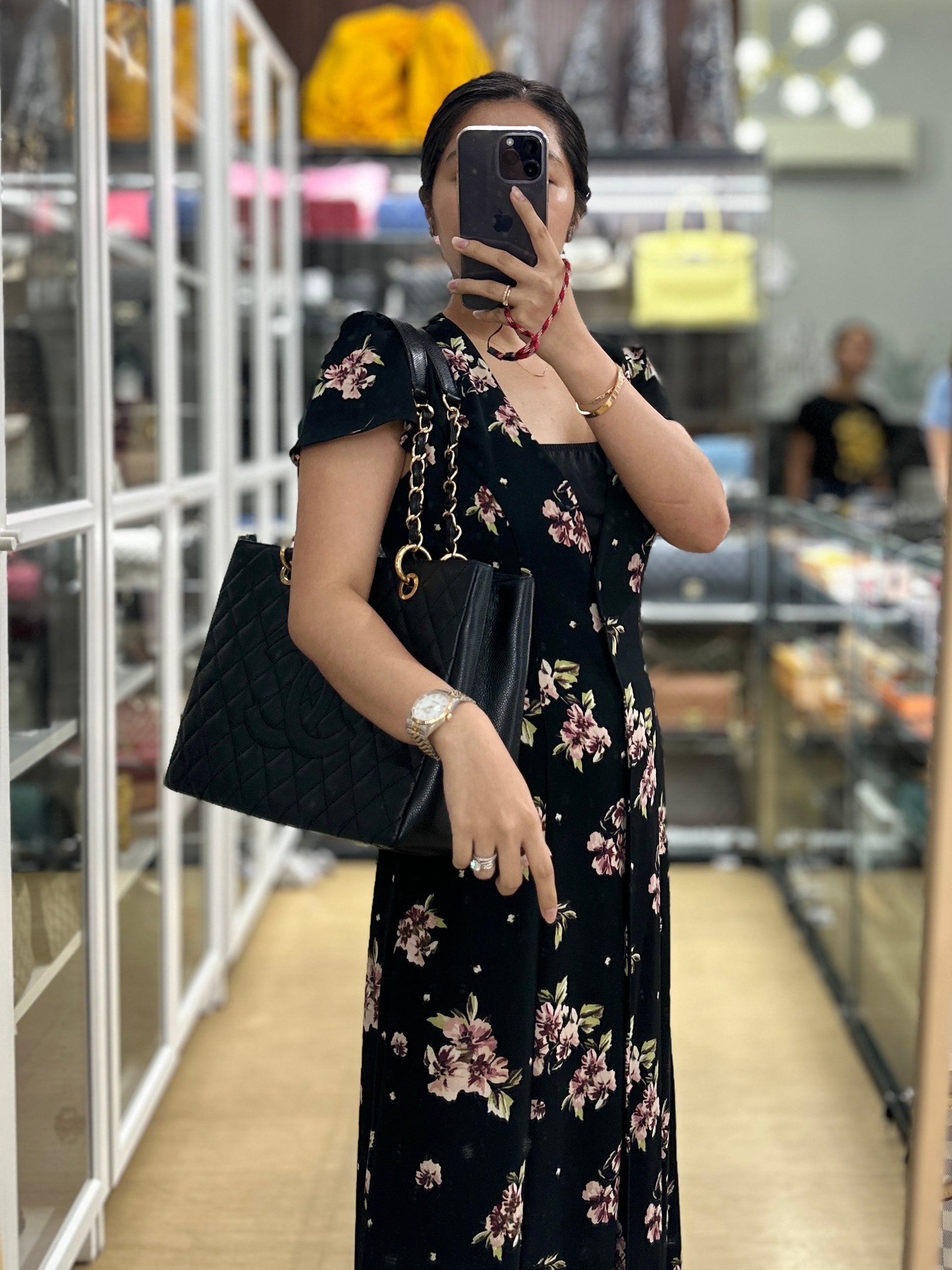 Grand Shopping Tote (GST) in Black Caviar Leather & Silver Hardware Series 17 | Purse Maison Luxury Bags Shop