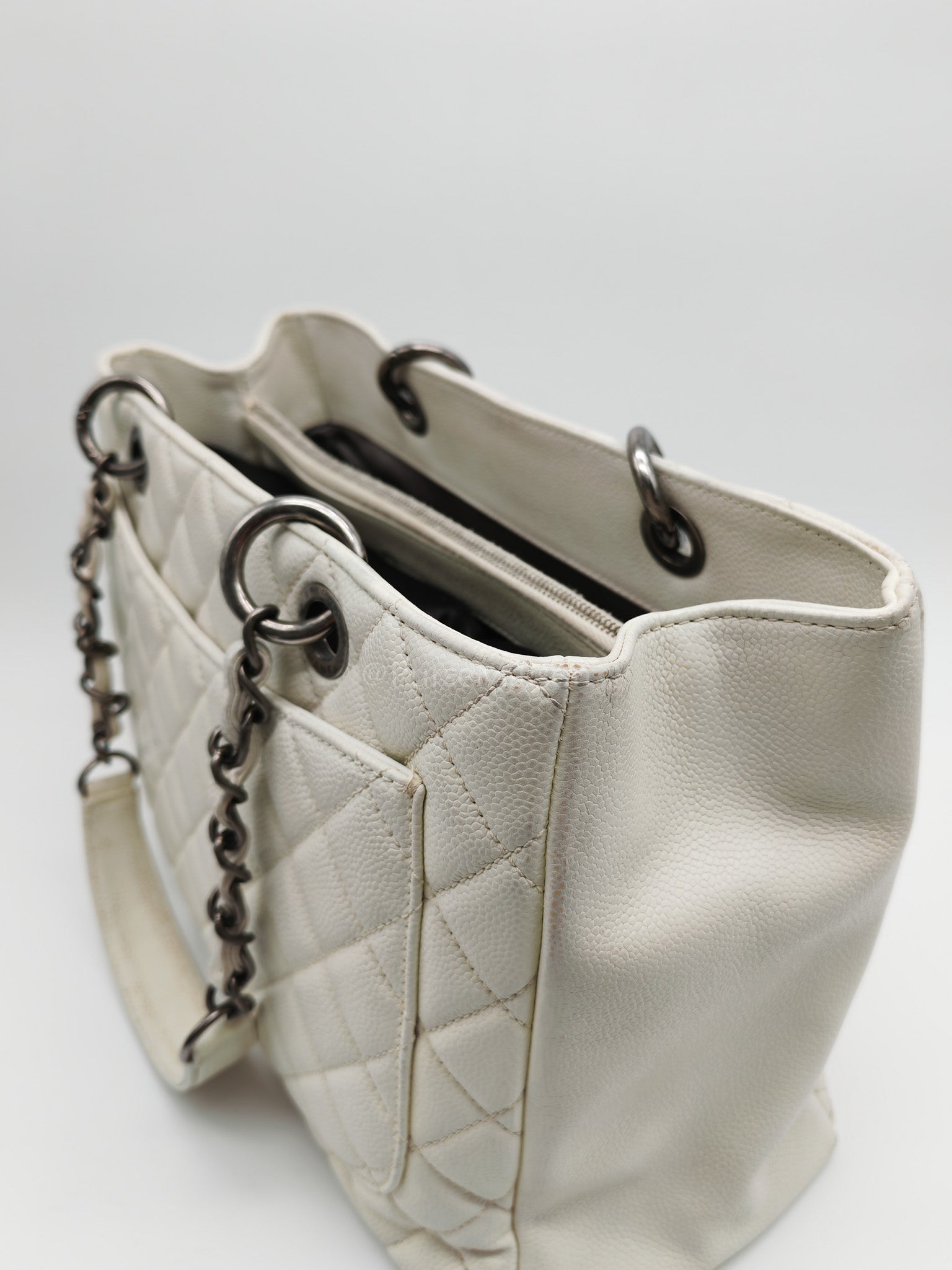 Grand Shopping Tote GST in White Caviar Leather and Ruthenium Hardware Series 13 | Purse Maison Luxury Bags Shop