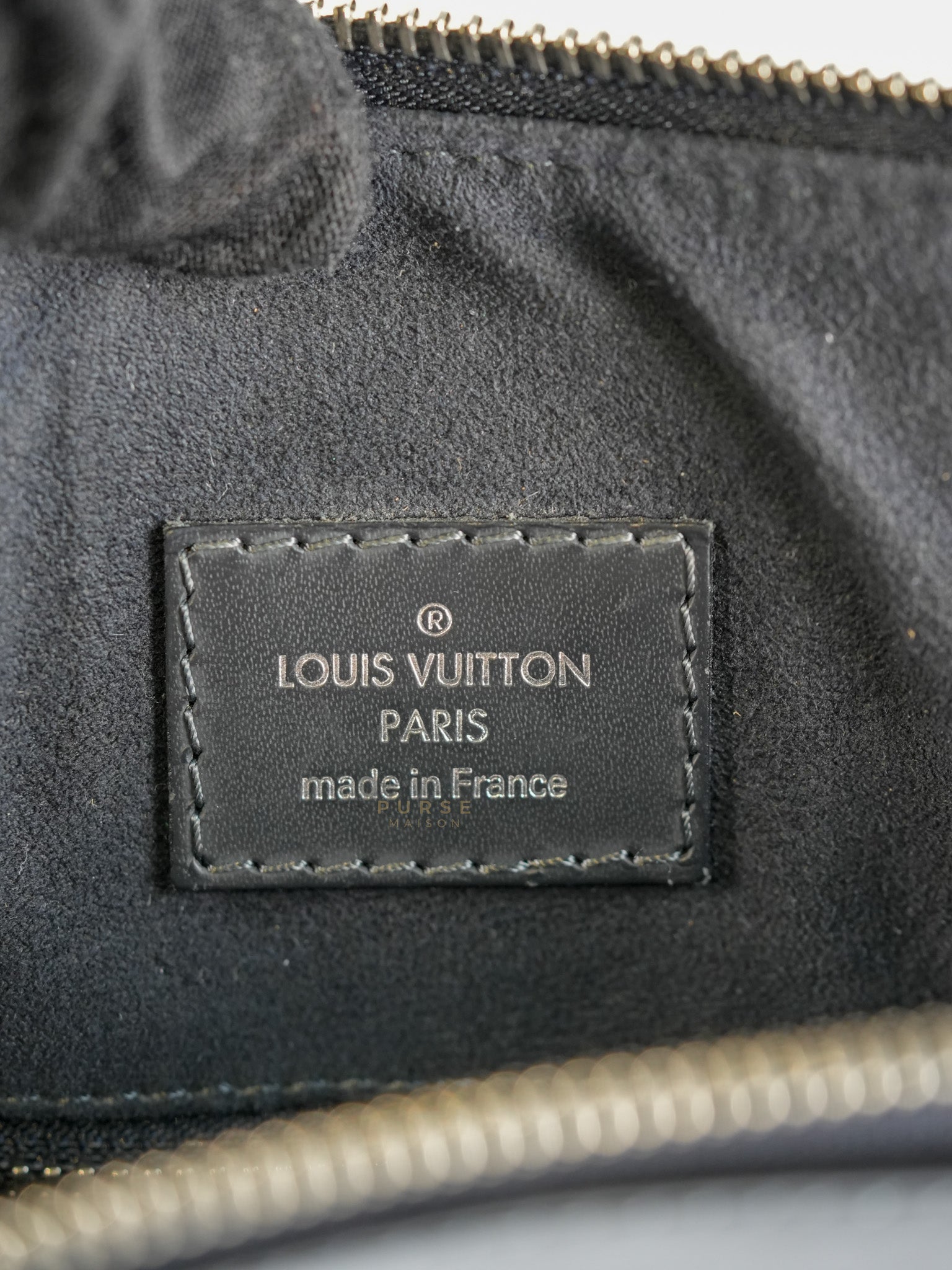 Greenwich Messenger Bag in Damier Cobalt Canvas (Date Code: DR1174) | Purse Maison Luxury Bags Shop