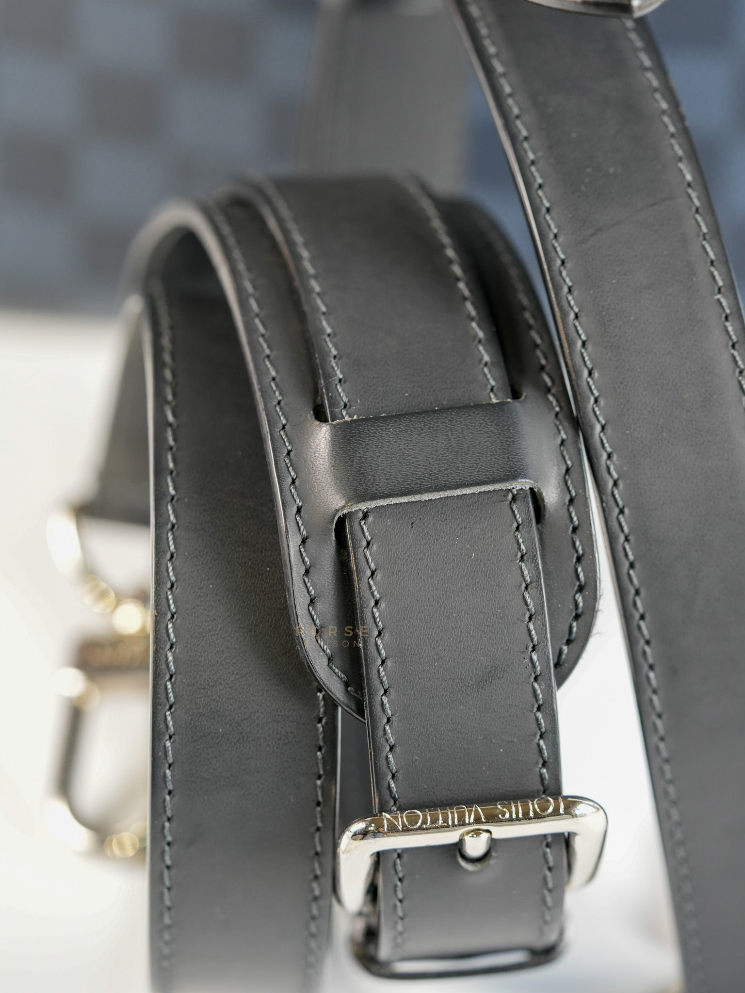 Greenwich Messenger Bag in Damier Cobalt Canvas (Date Code: DR1174) | Purse Maison Luxury Bags Shop