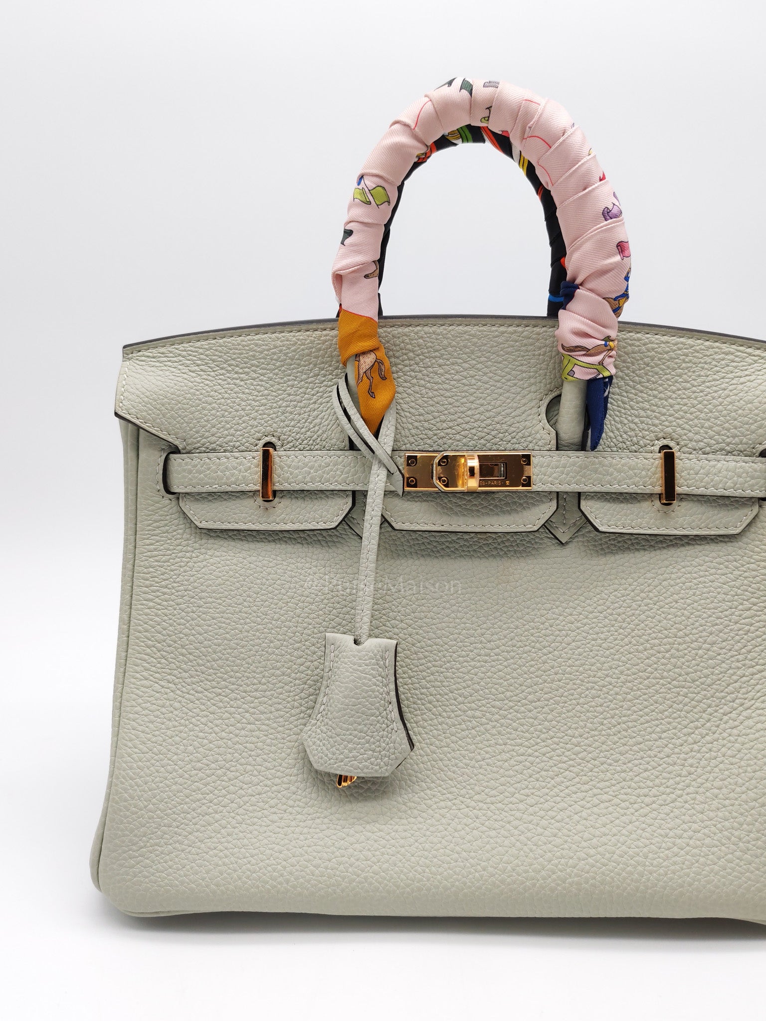 Birkin 25 Retourne in Gris Neve Togo Leather & Gold Hardware Stamp B(2023) with Free Twilly
