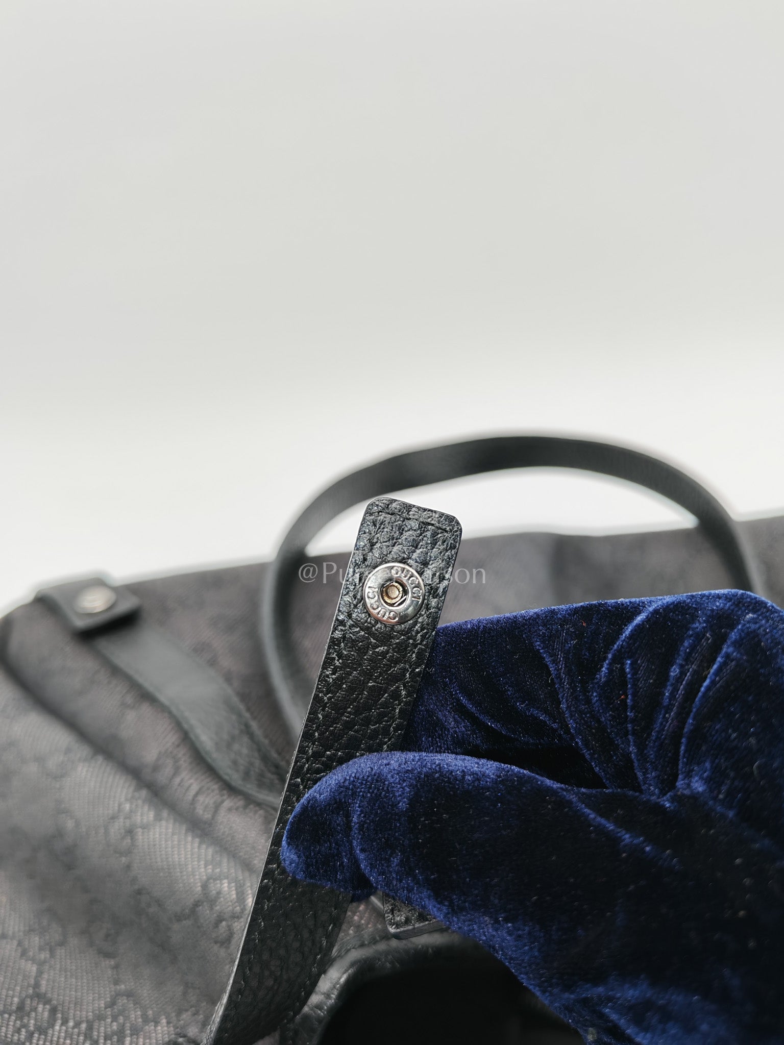 Gucci Abbey D-Ring Shoulder Bag in Black GG Supreme Denim Canvas | Purse Maison Luxury Bags Shop