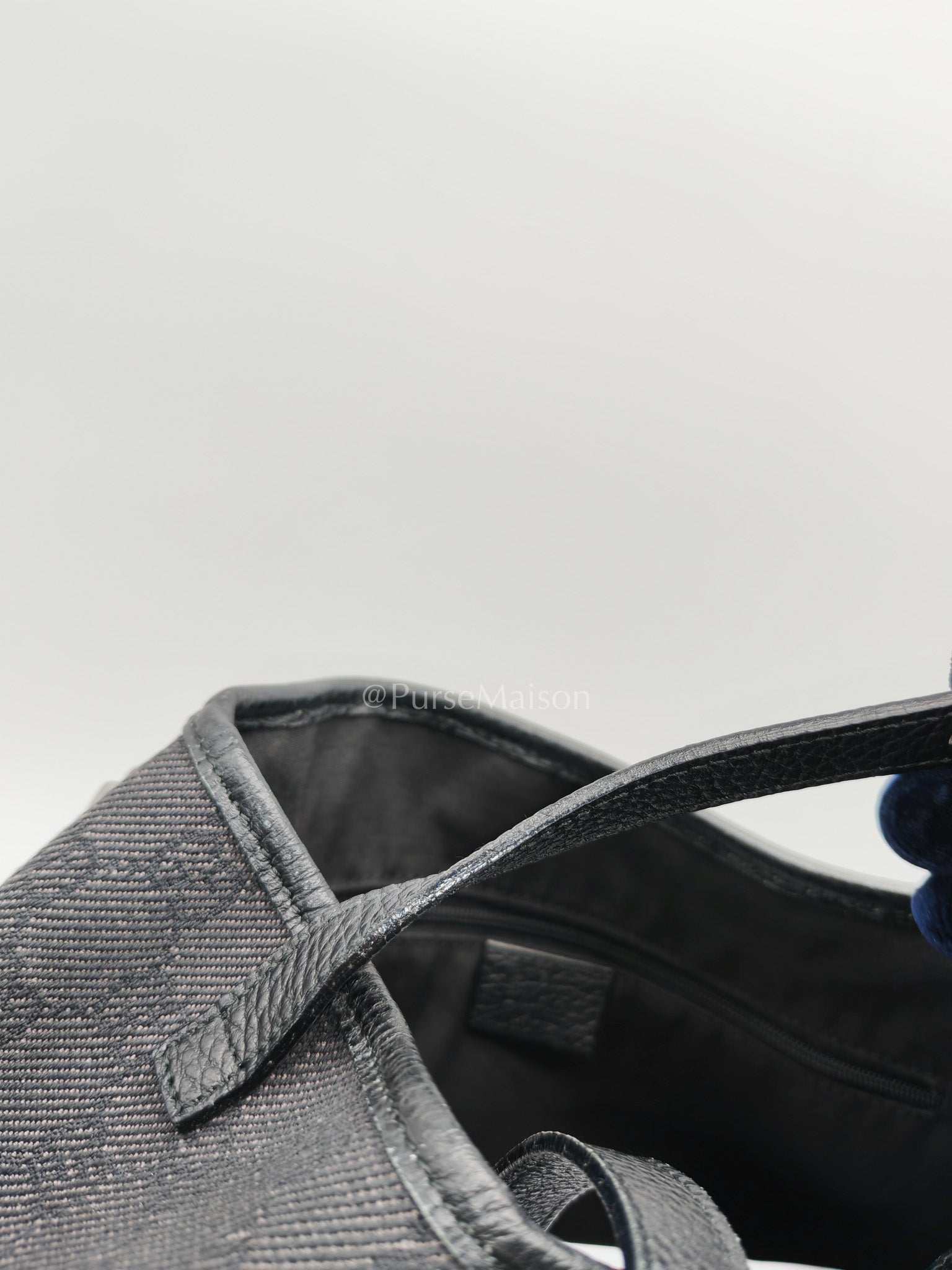 Gucci Abbey D-Ring Shoulder Bag in Black GG Supreme Denim Canvas | Purse Maison Luxury Bags Shop