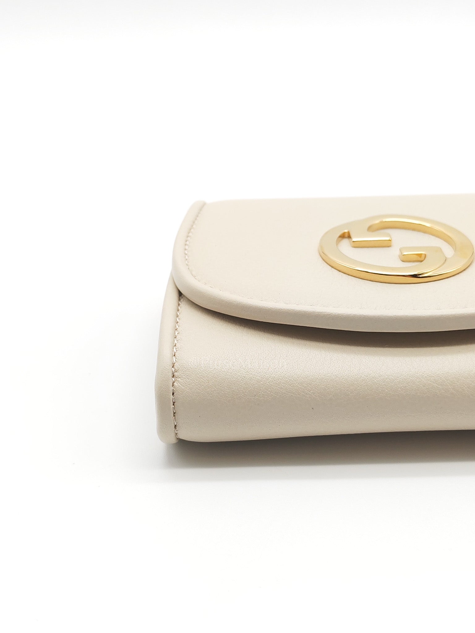 Blondie Card Case Wallet in Mystic White Calfskin with Chain Strap | Purse Maison Luxury Bags Shop