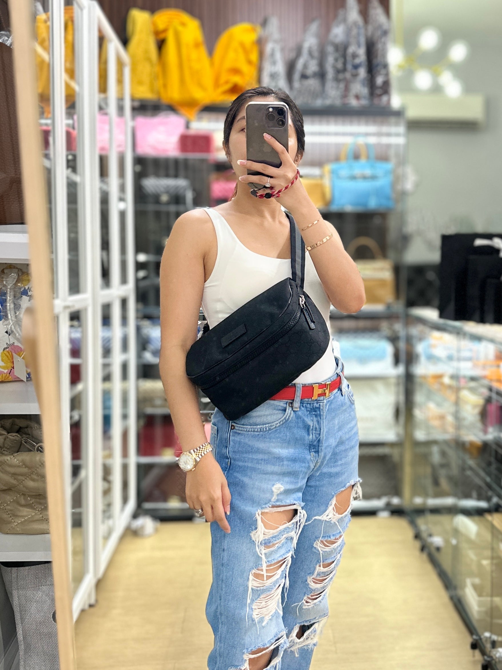 Gucci fanny 2025 pack over shoulder