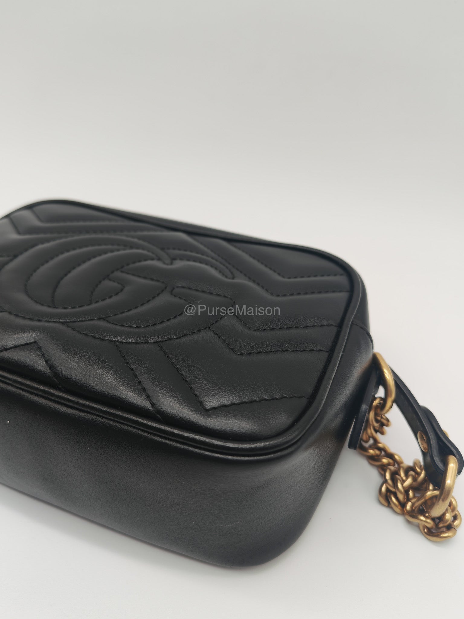 Gucci GG Marmont Camera Bag in Matelasse Leather Crossbody Bag | Purse Maison Luxury Bags Shop