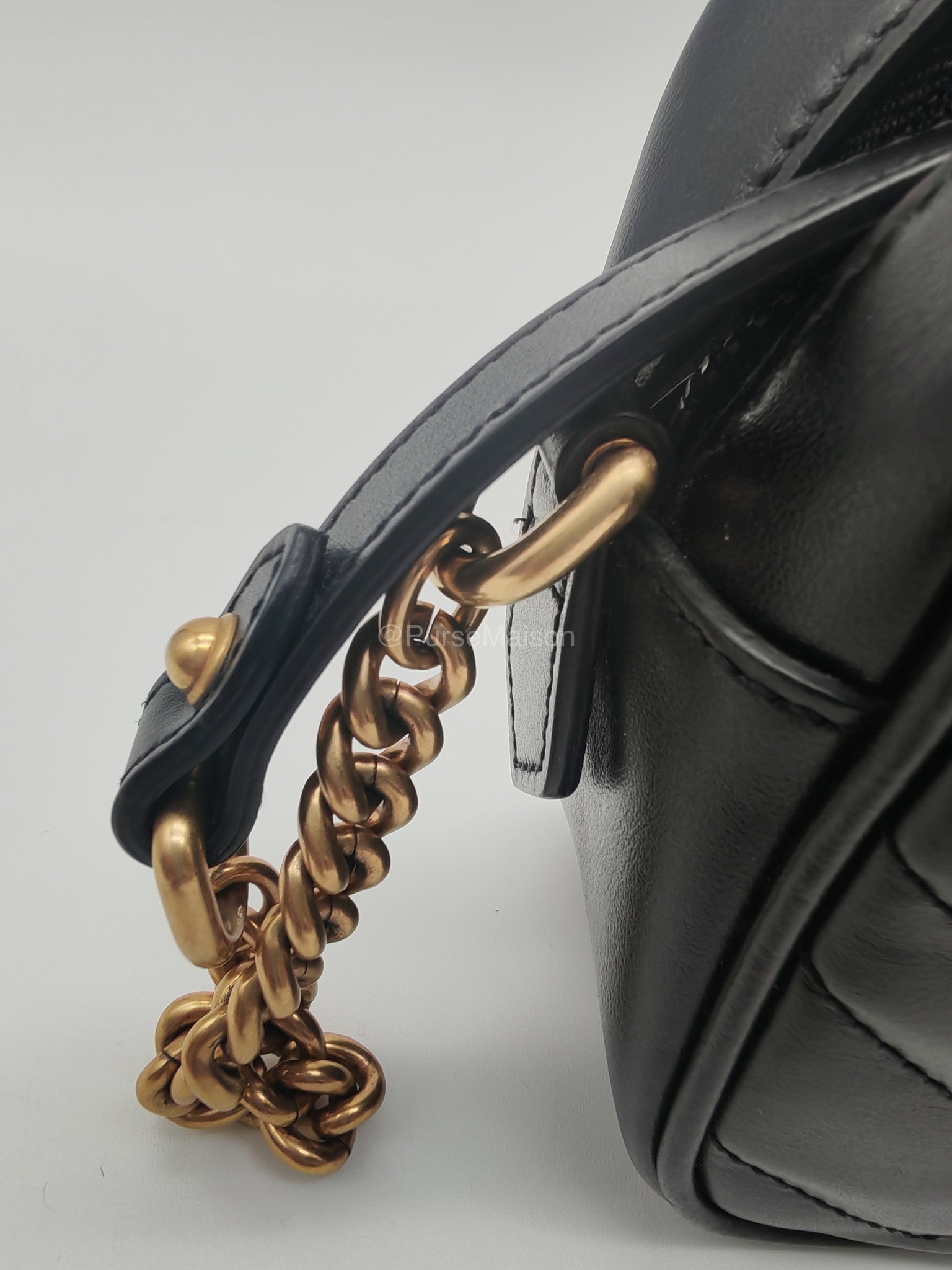 Gucci GG Marmont Camera Bag in Matelasse Leather Crossbody Bag | Purse Maison Luxury Bags Shop
