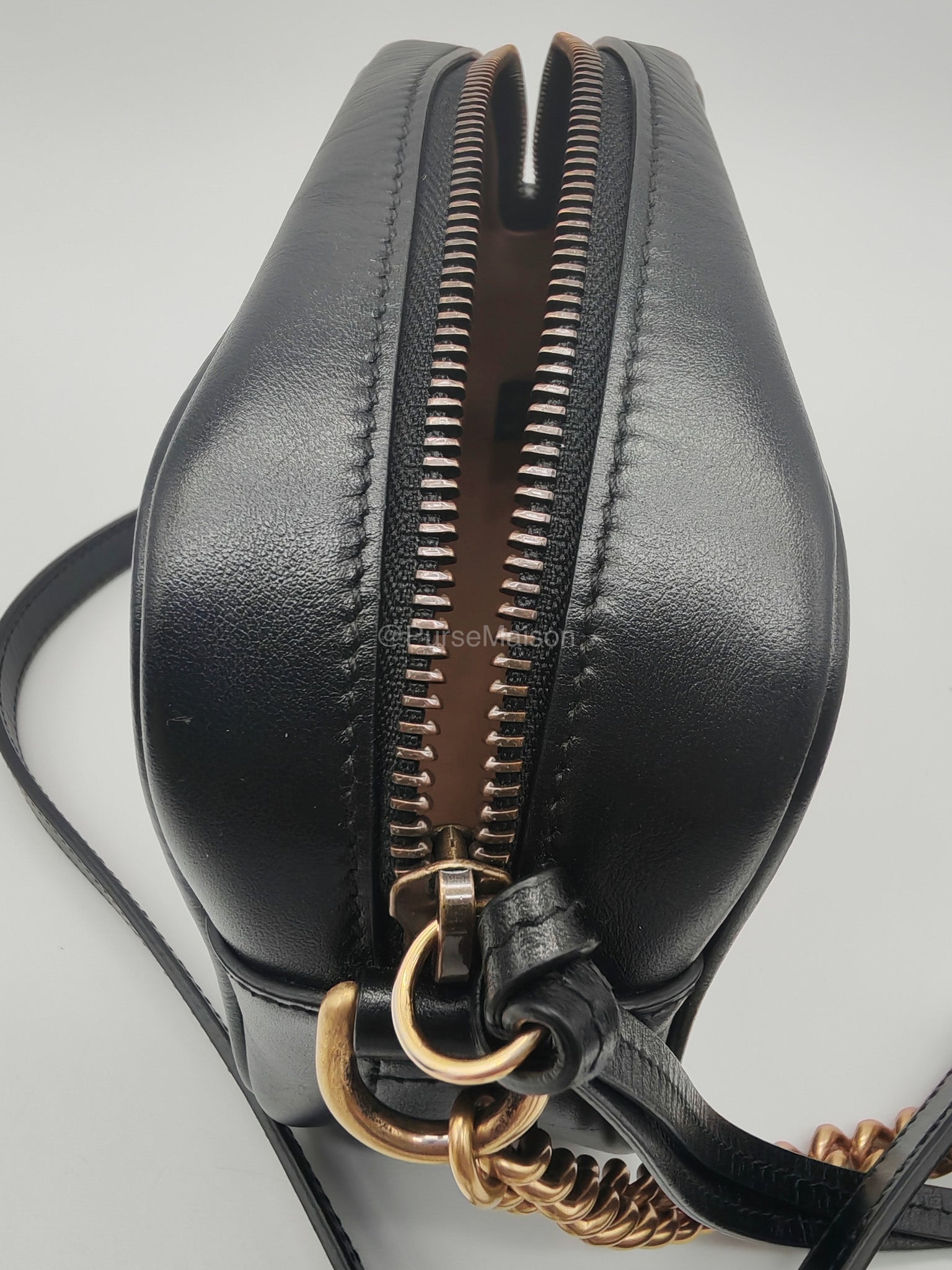 Gucci GG Marmont Camera Bag in Matelasse Leather Crossbody Bag | Purse Maison Luxury Bags Shop