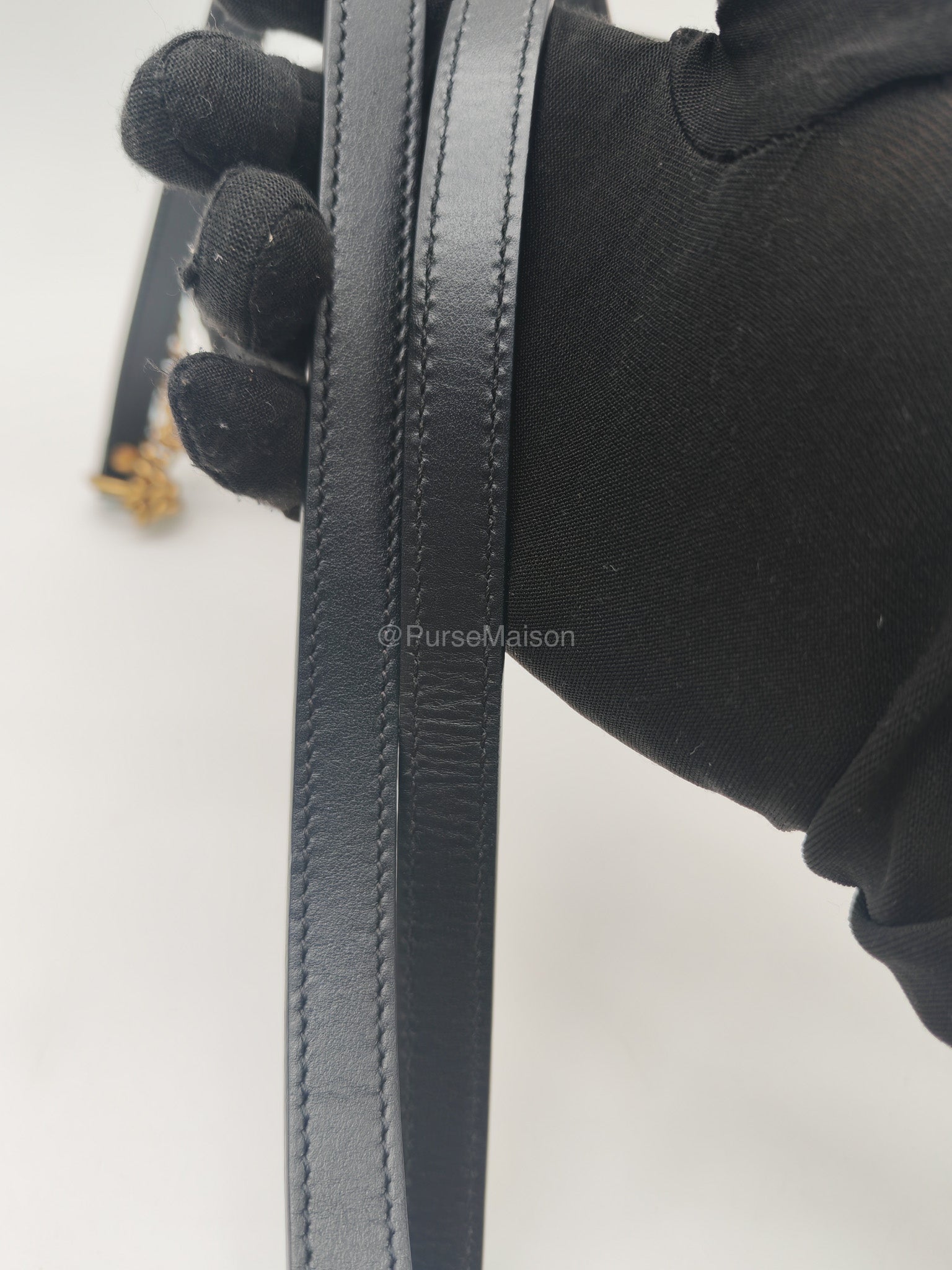 Gucci GG Marmont Camera Bag in Matelasse Leather Crossbody Bag | Purse Maison Luxury Bags Shop