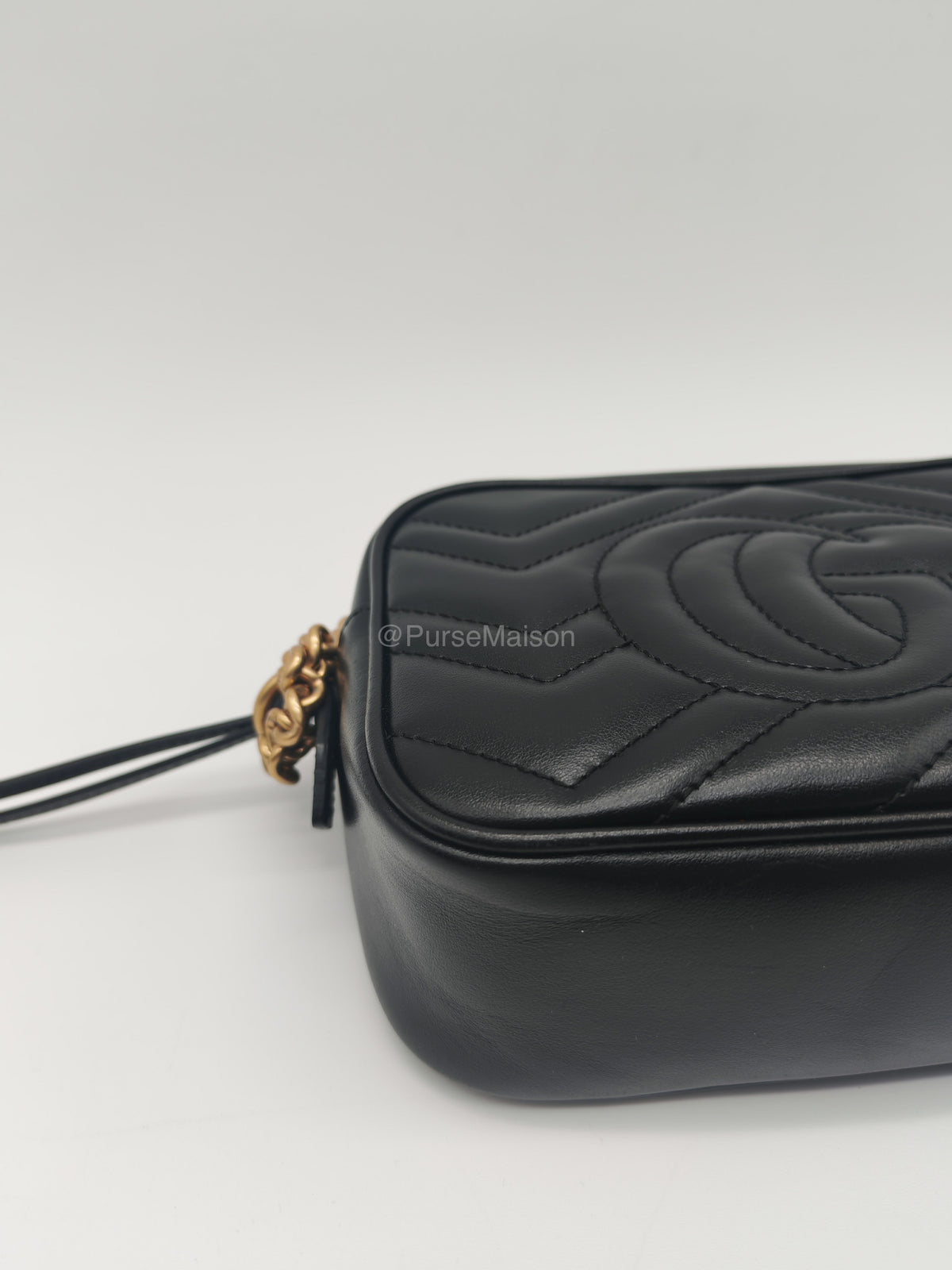 Gucci GG Marmont Camera Bag in Matelasse Leather Crossbody Bag | Purse Maison Luxury Bags Shop