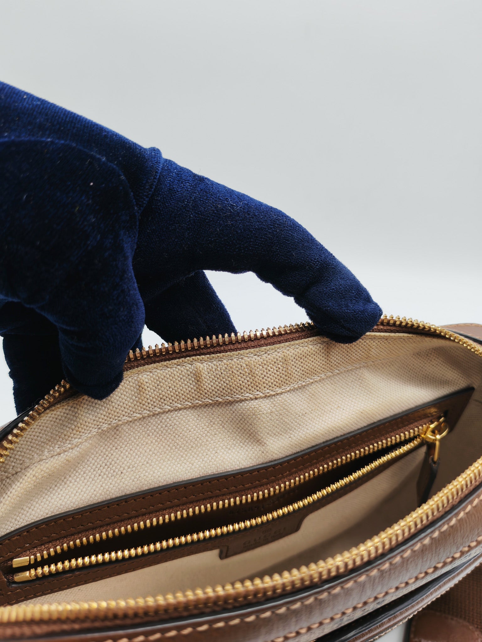 Interlocking G Messenger Bag in GG Supreme Canvas and Gold Hardware | Purse Maison Luxury Bags Shop