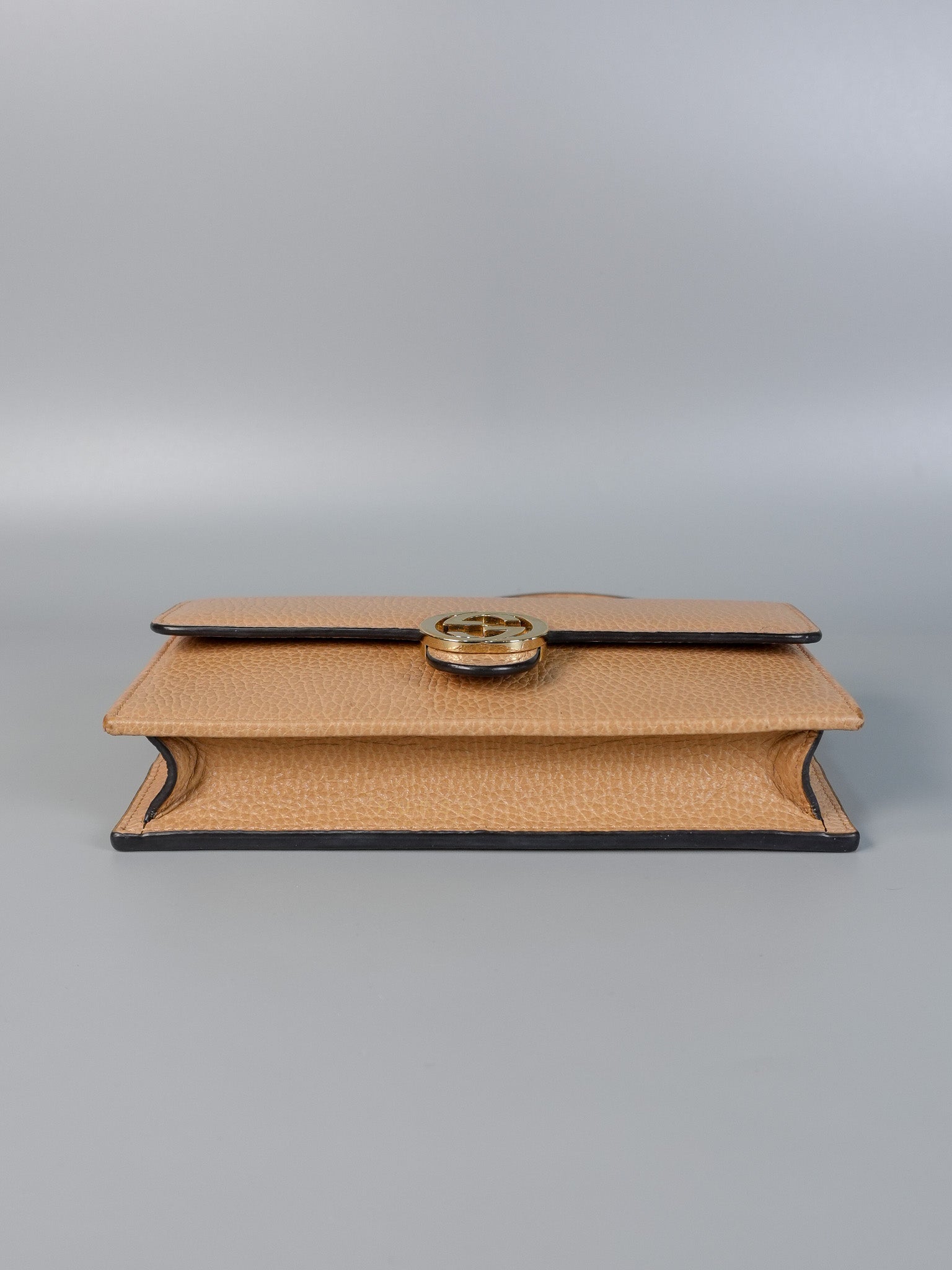 Gucci Interlocking Wallet on Chain WOC in Beige | Purse Maison Luxury Bags Shop