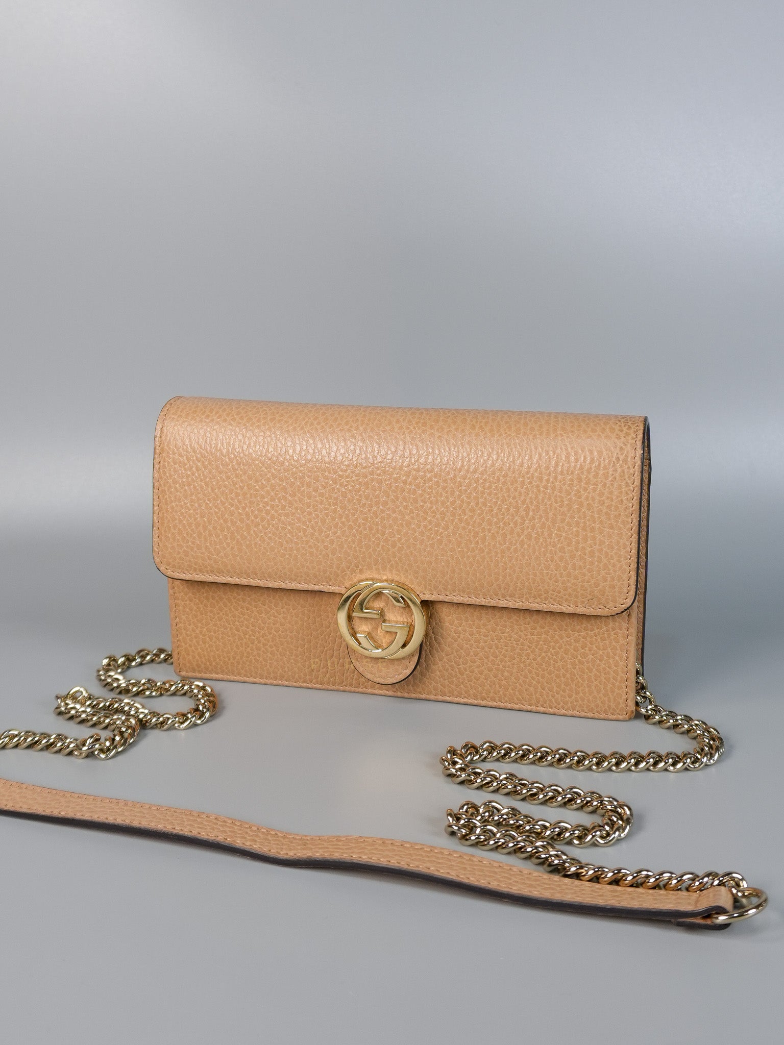 Gucci Interlocking Wallet on Chain WOC in Beige | Purse Maison Luxury Bags Shop