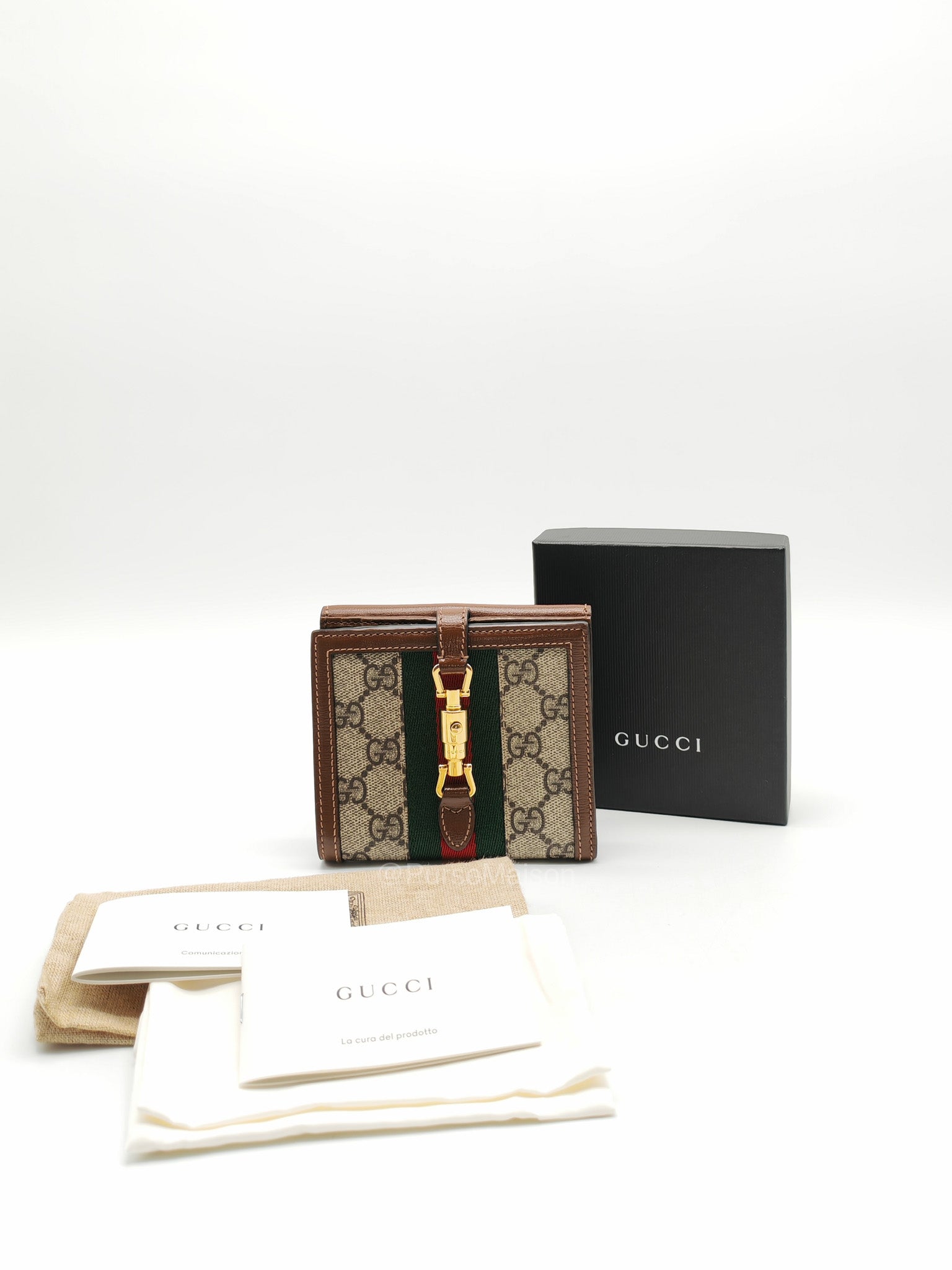 Gucci Jackie 1961 Card Case Bifold Wallet in GG Supreme Canvas and Leather Trim | Purse Maison Luxury Bags Shop