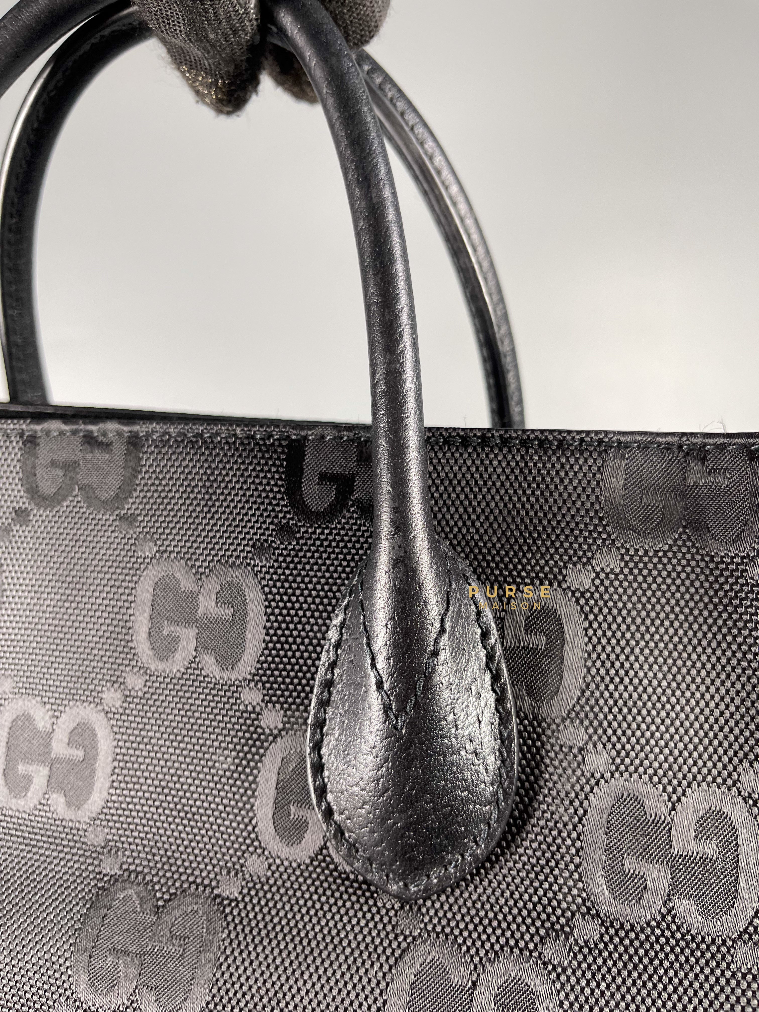 Gucci off best sale the grid tote